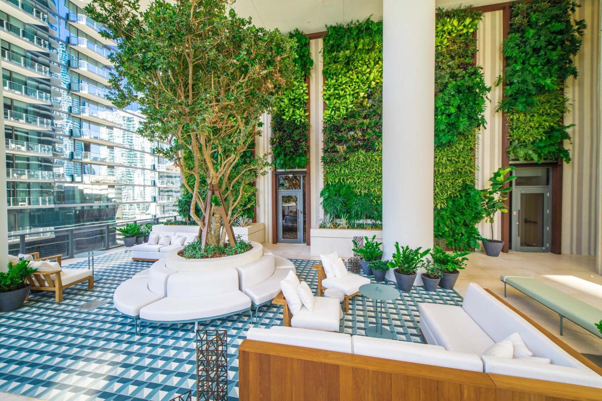 SLS LUX Brickell photo 6
