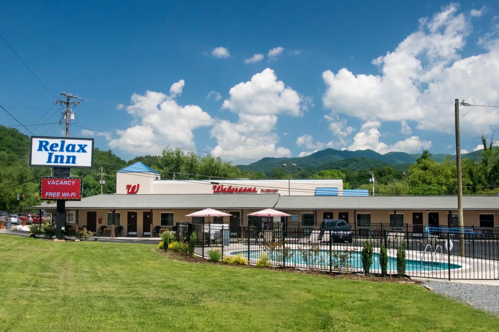 Relax Inn - Bryson City photo 9