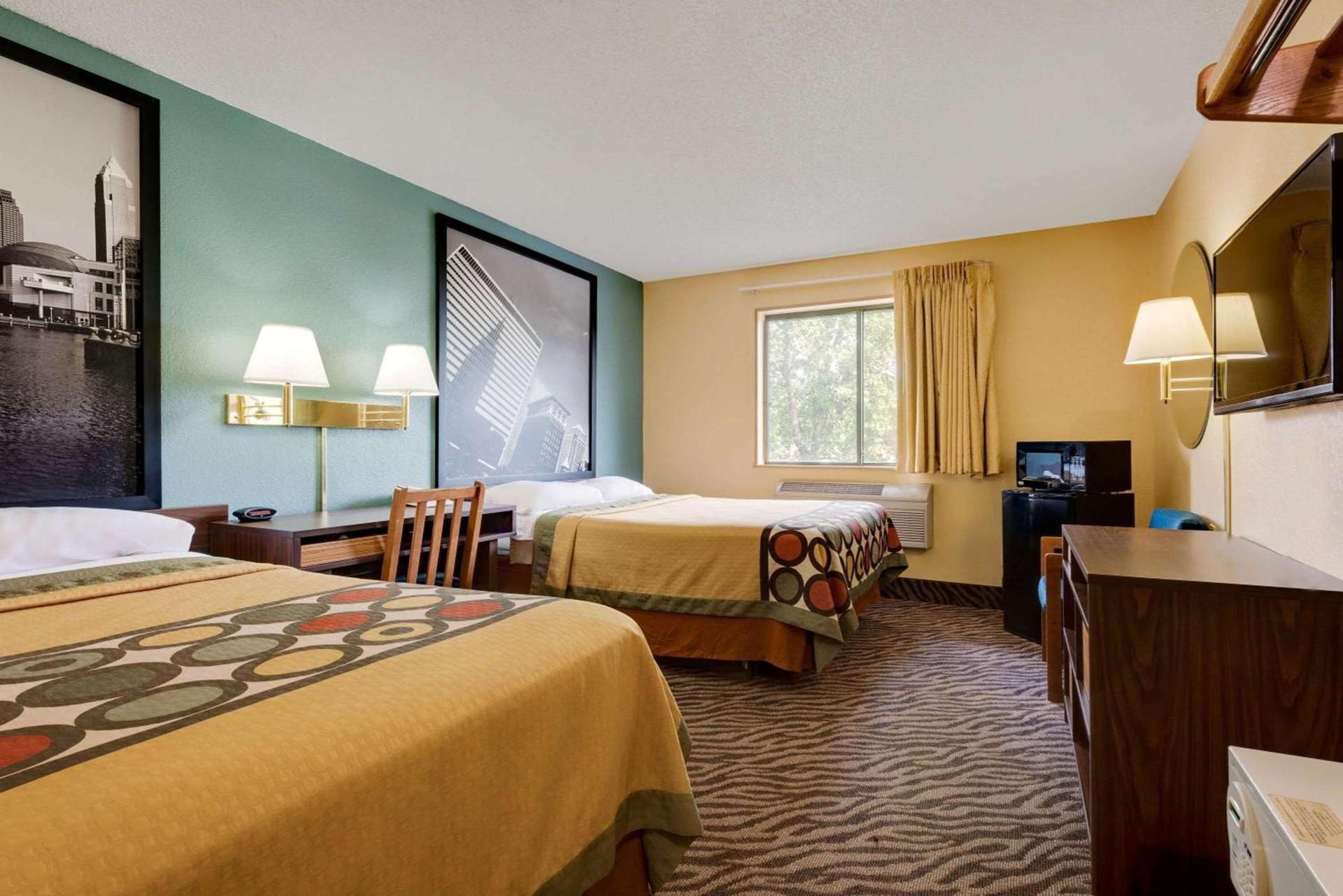 Super 8 by Wyndham Mentor/Cleveland Area photo 10