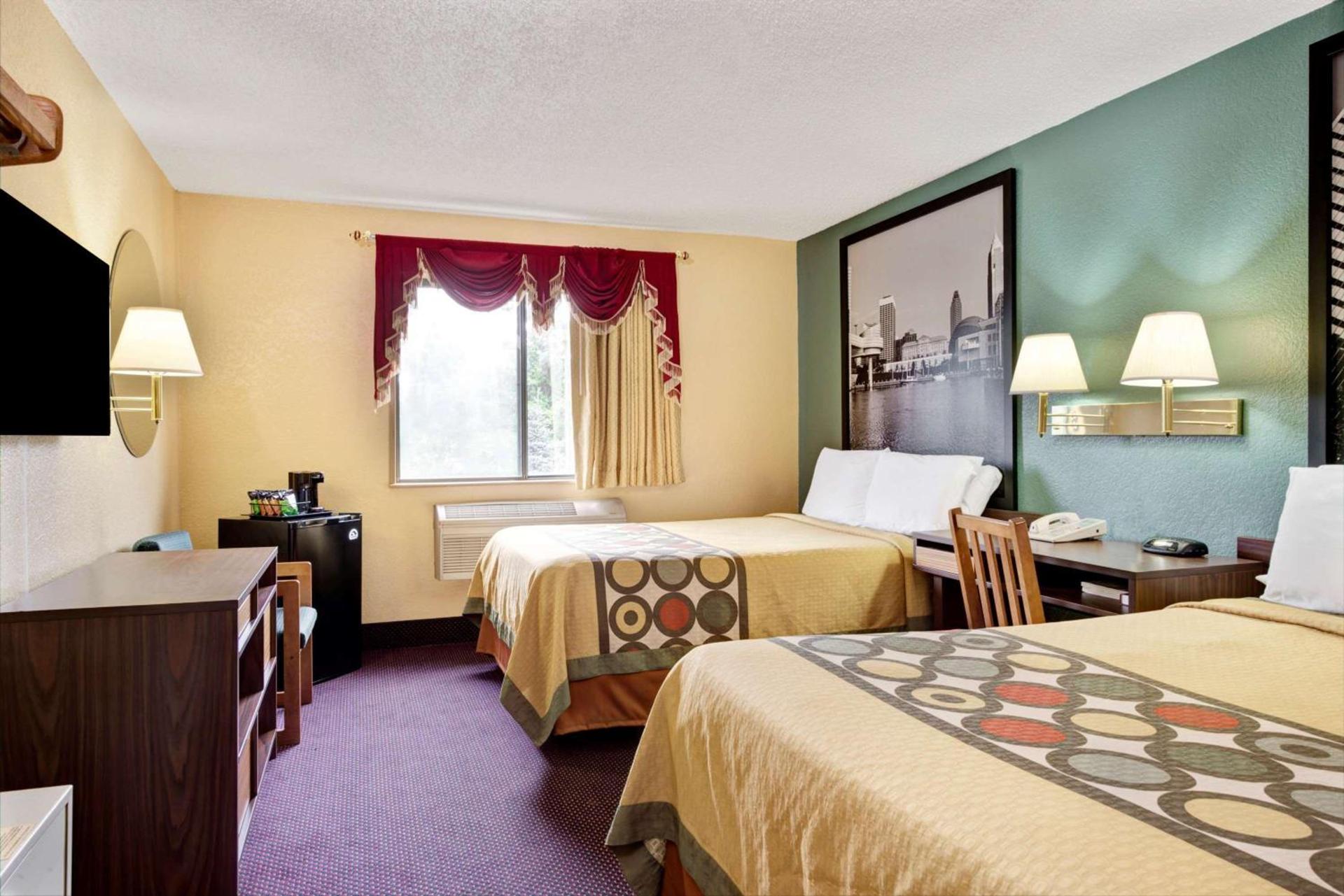 Super 8 by Wyndham Mentor/Cleveland Area photo 14