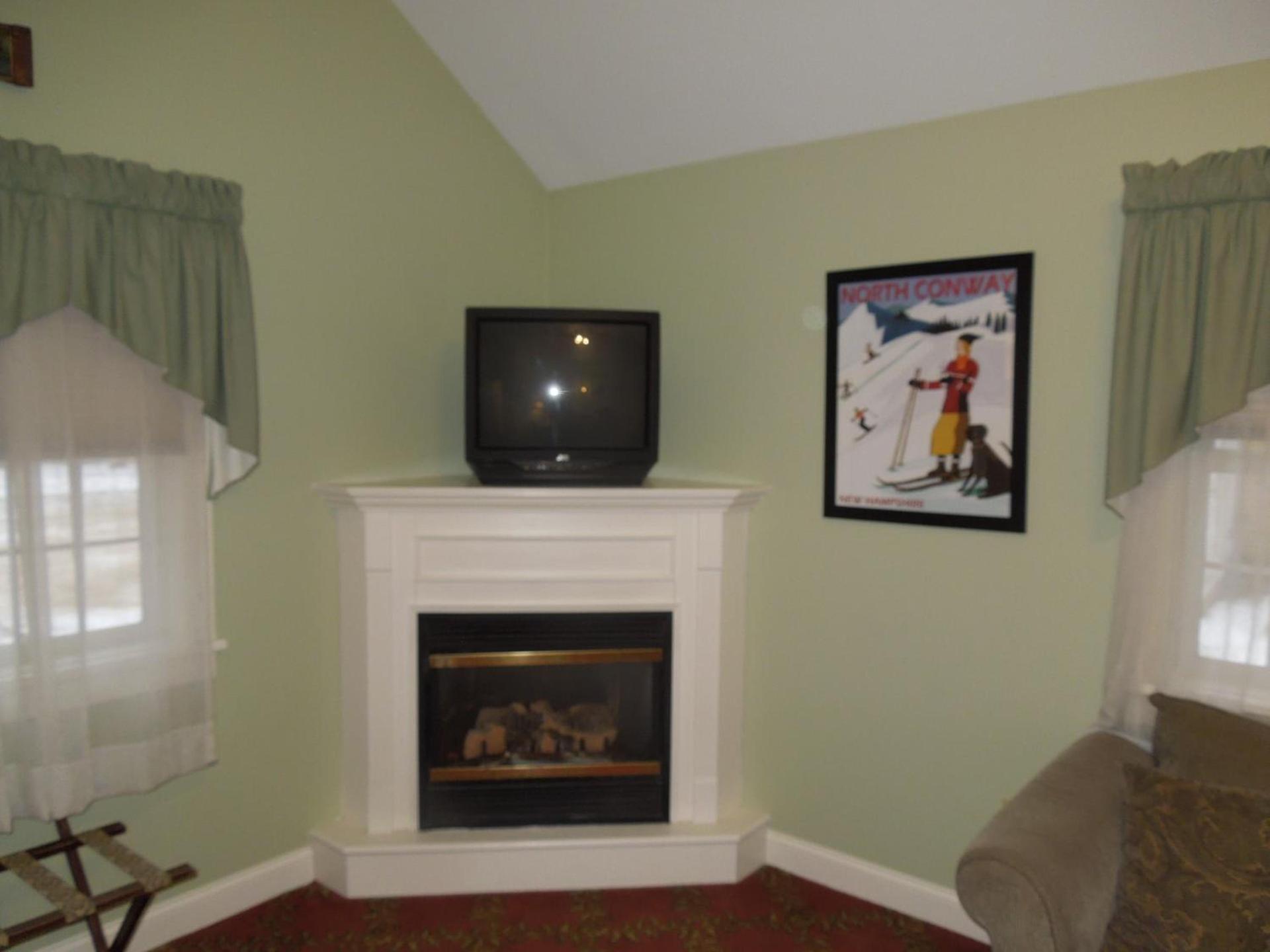 Kearsarge Inn photo 8