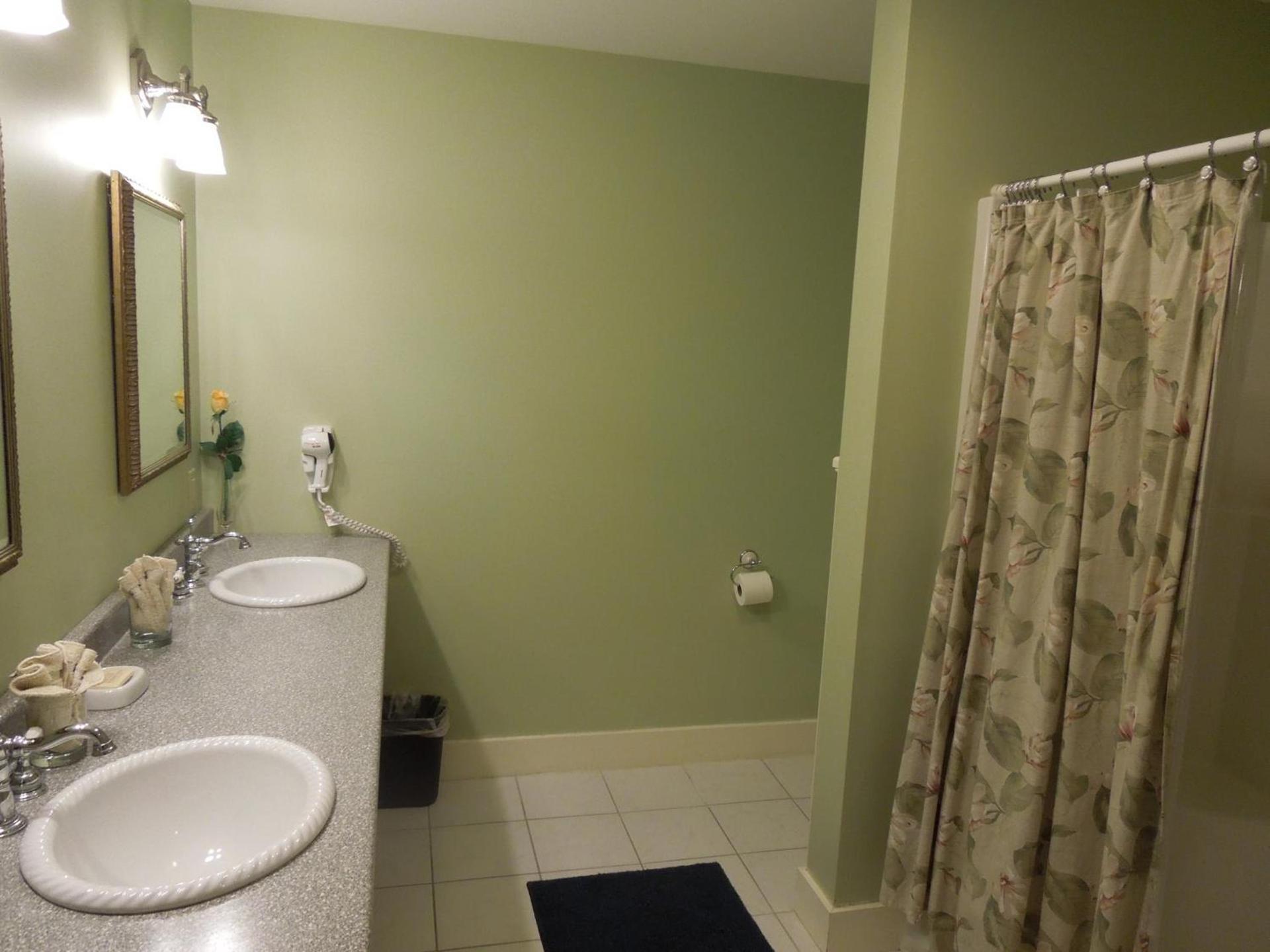 Kearsarge Inn photo 12