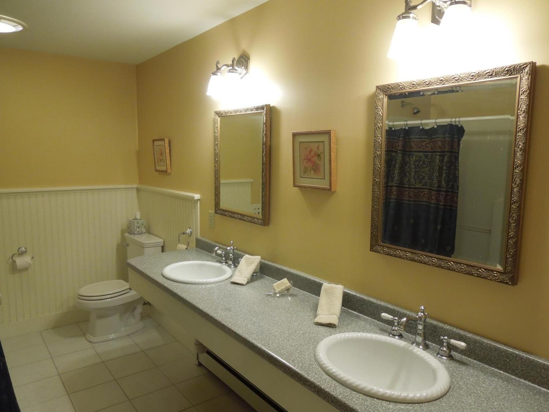 Kearsarge Inn photo 18