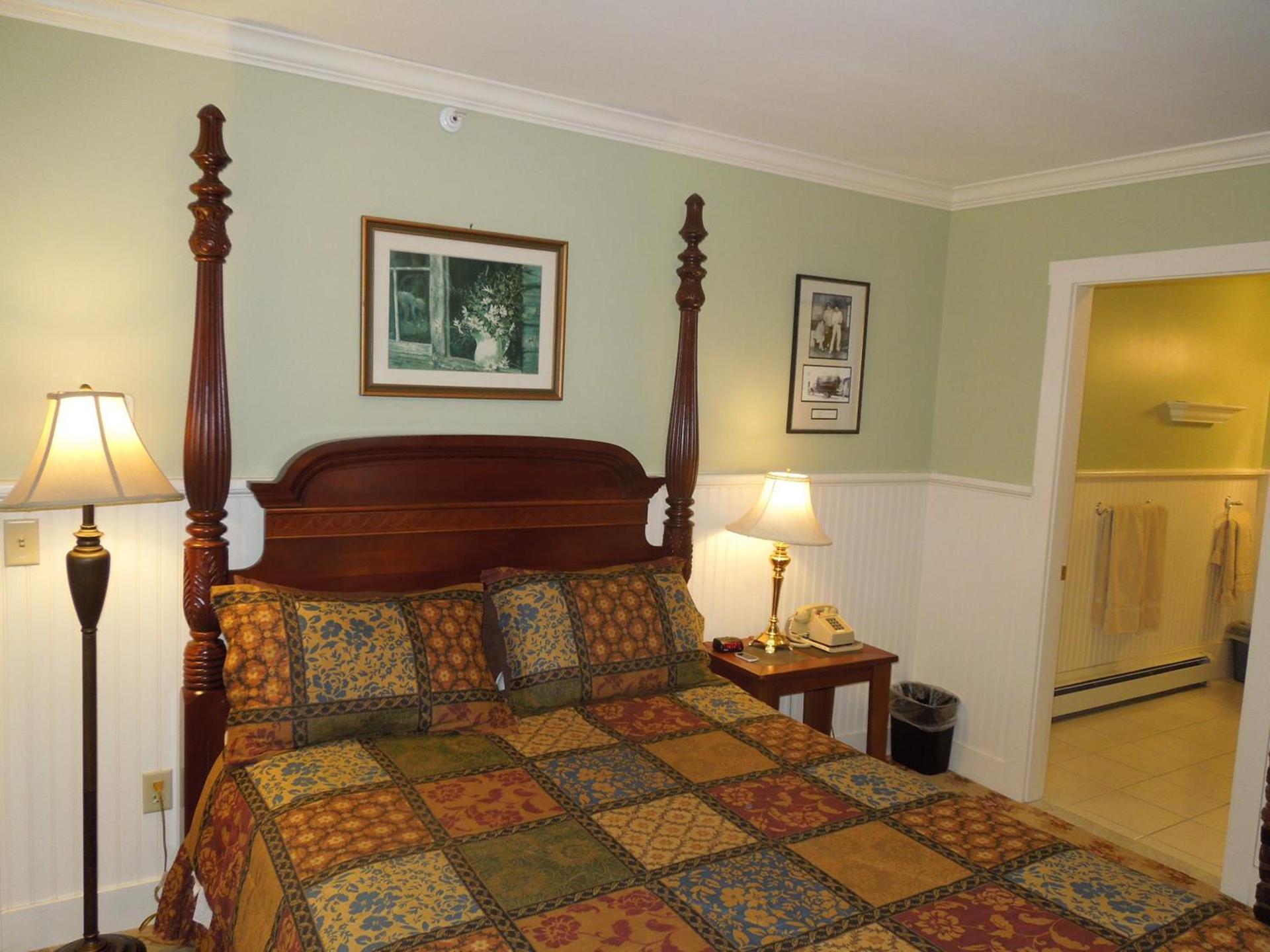 Kearsarge Inn photo 33