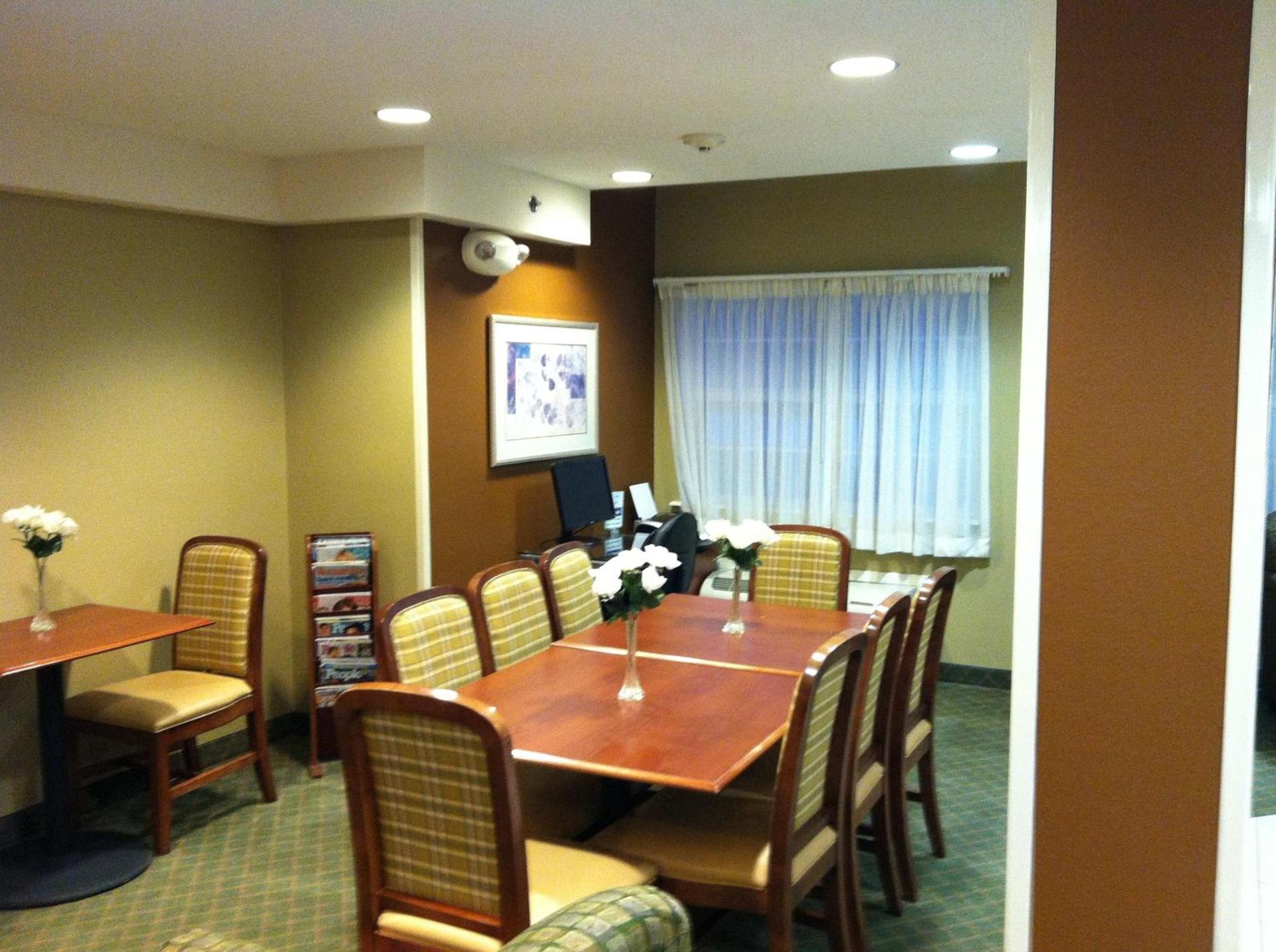 Microtel Inn & Suites by Wyndham Dover New Hampshire photo 34