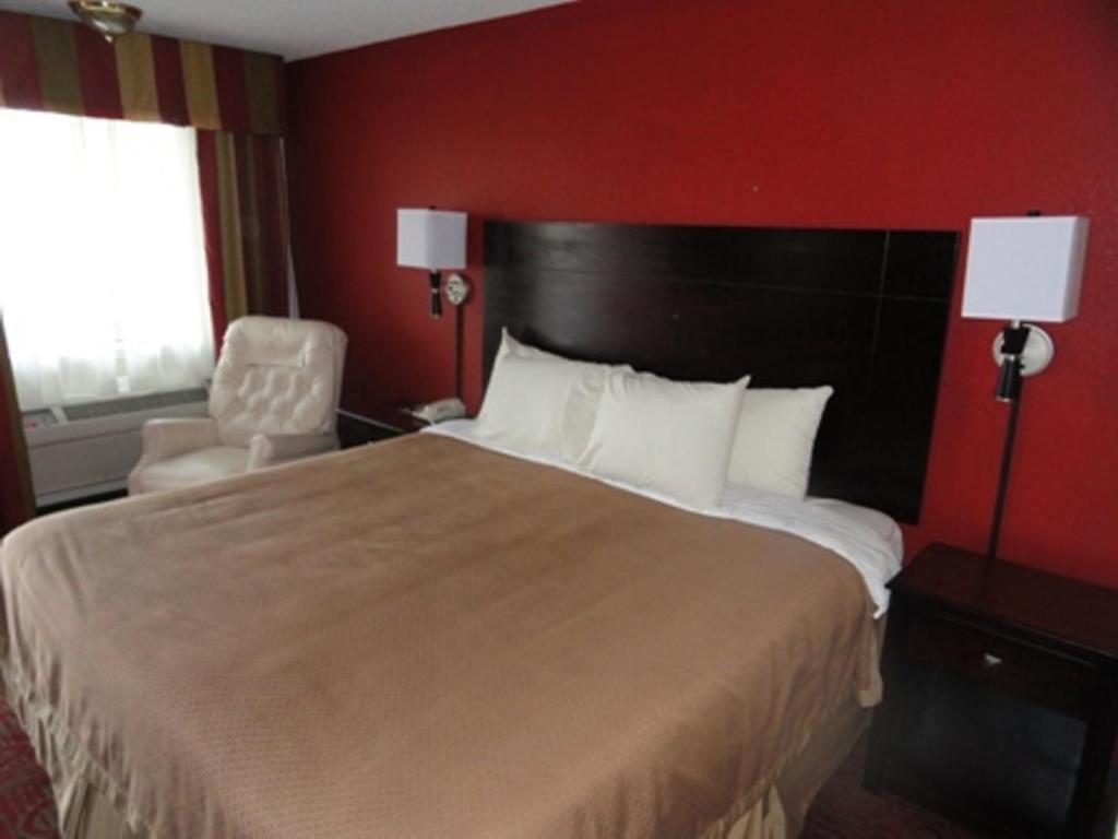 Sunset Inn photo 10