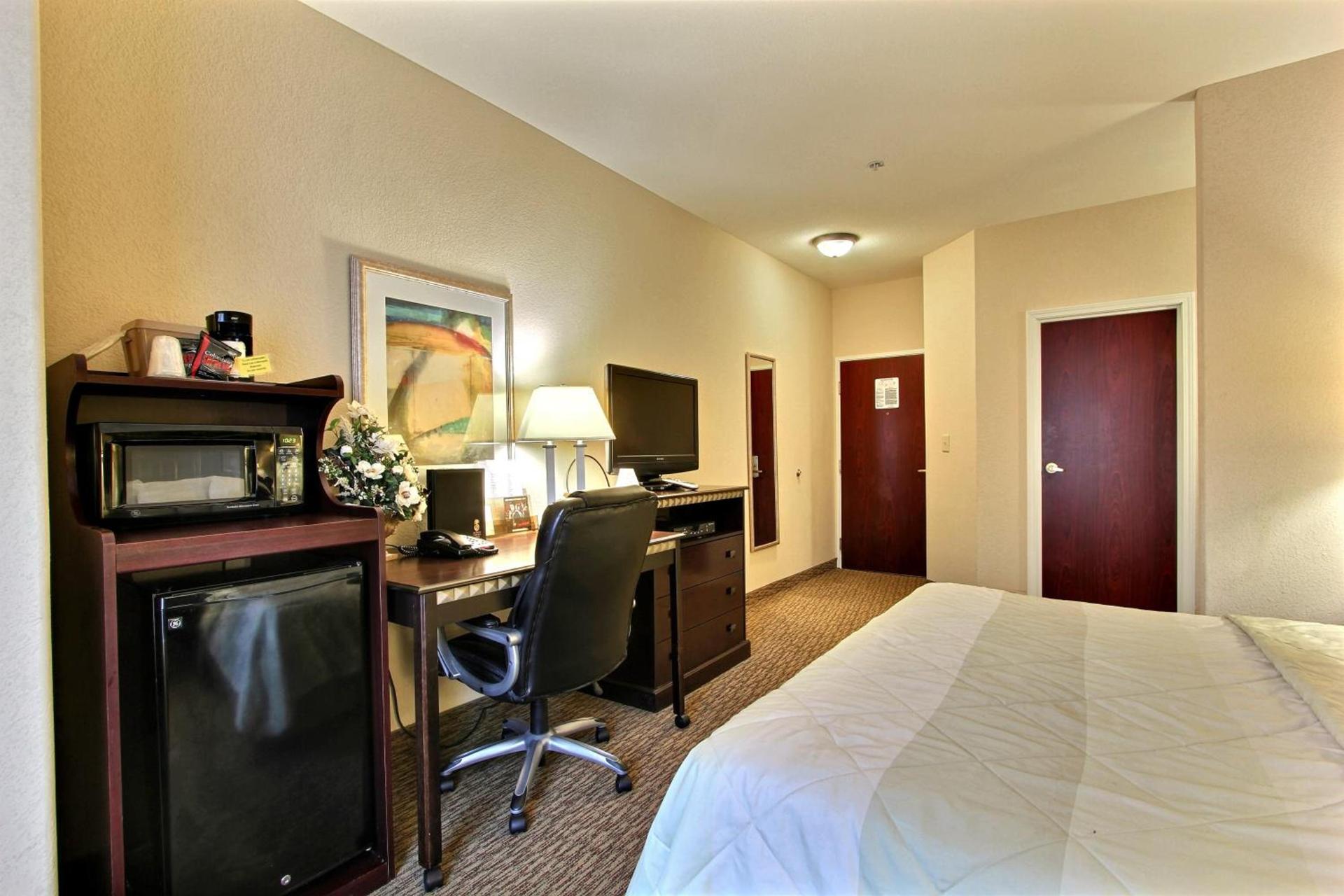 Magnolia Inn and Suites Pooler photo 18