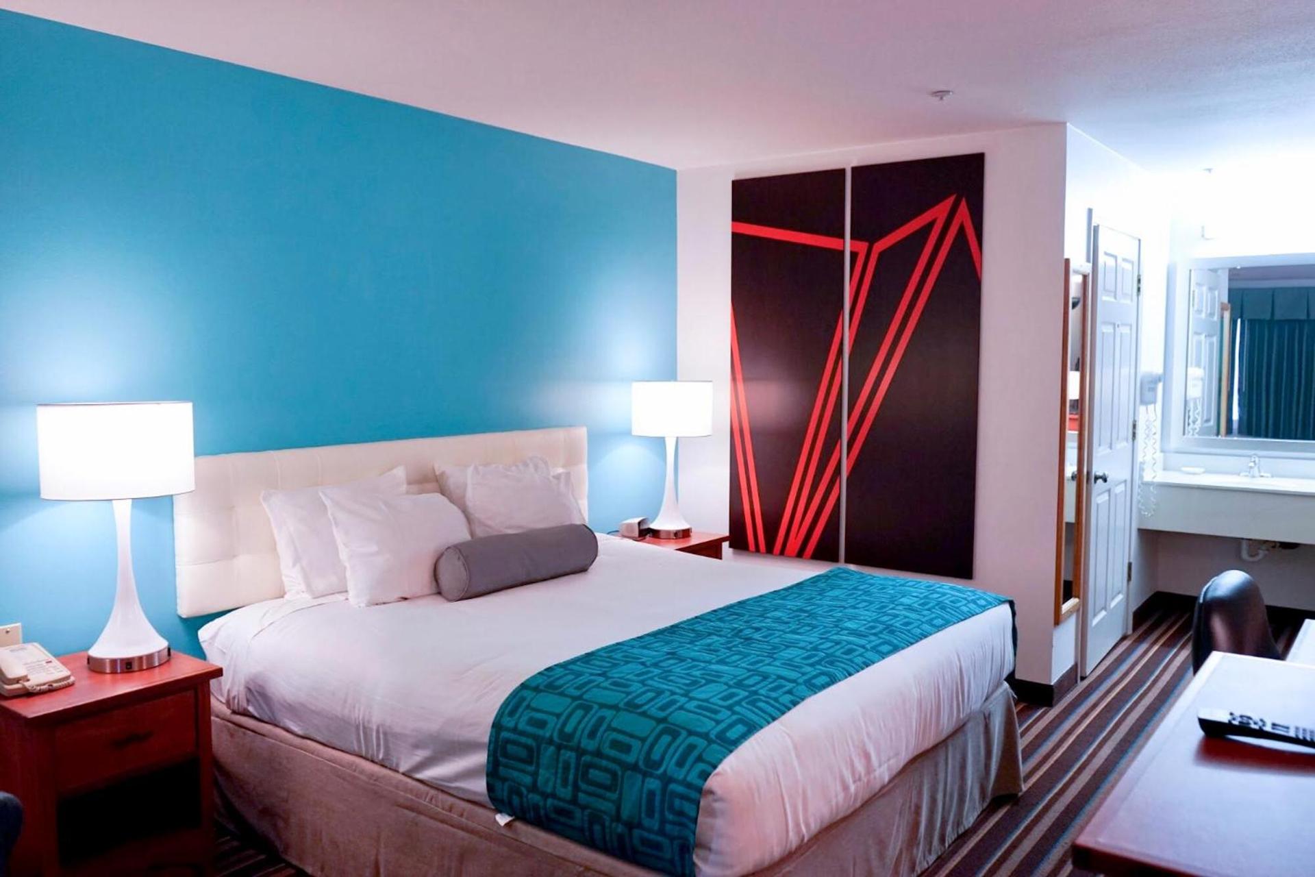 Howard Johnson by Wyndham Salinas photo 88