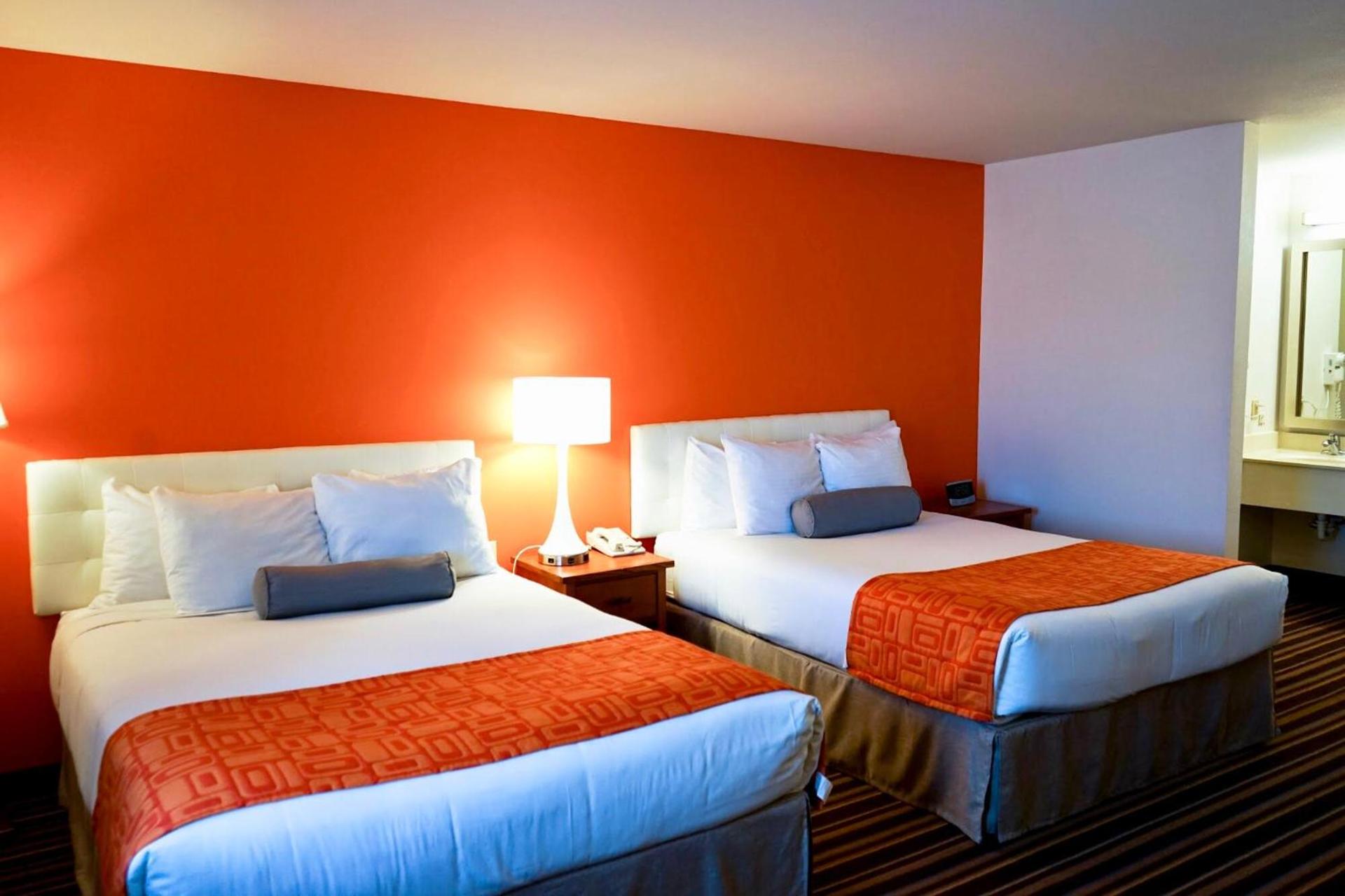Howard Johnson by Wyndham Salinas photo 74