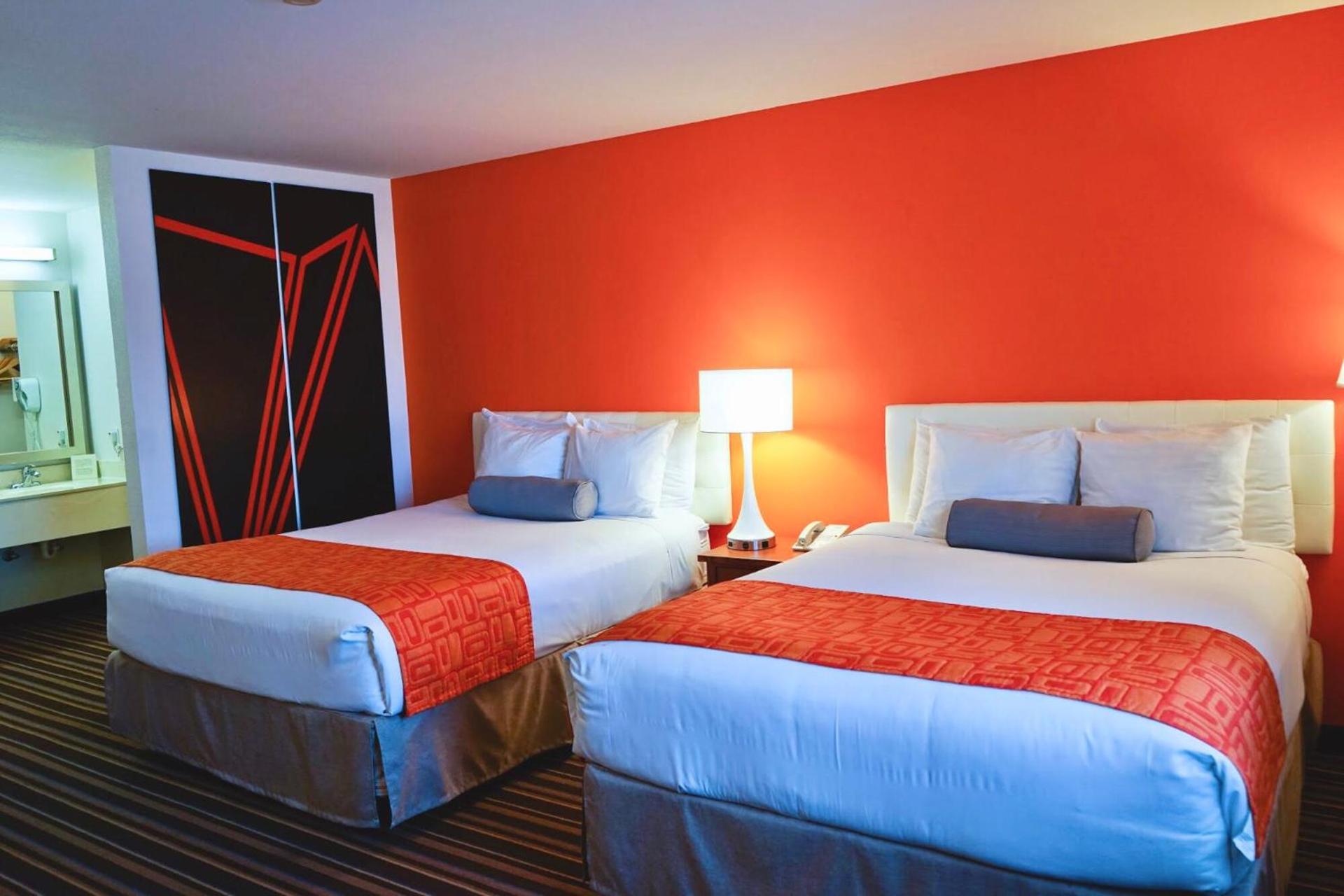 Howard Johnson by Wyndham Salinas photo 80