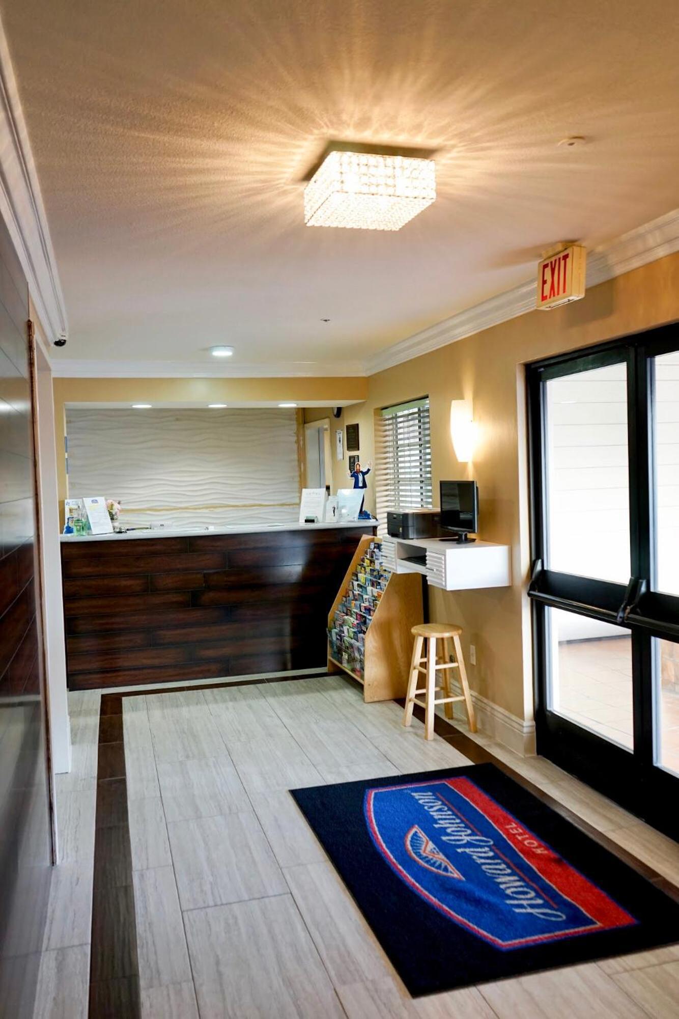 Howard Johnson by Wyndham Salinas photo 29