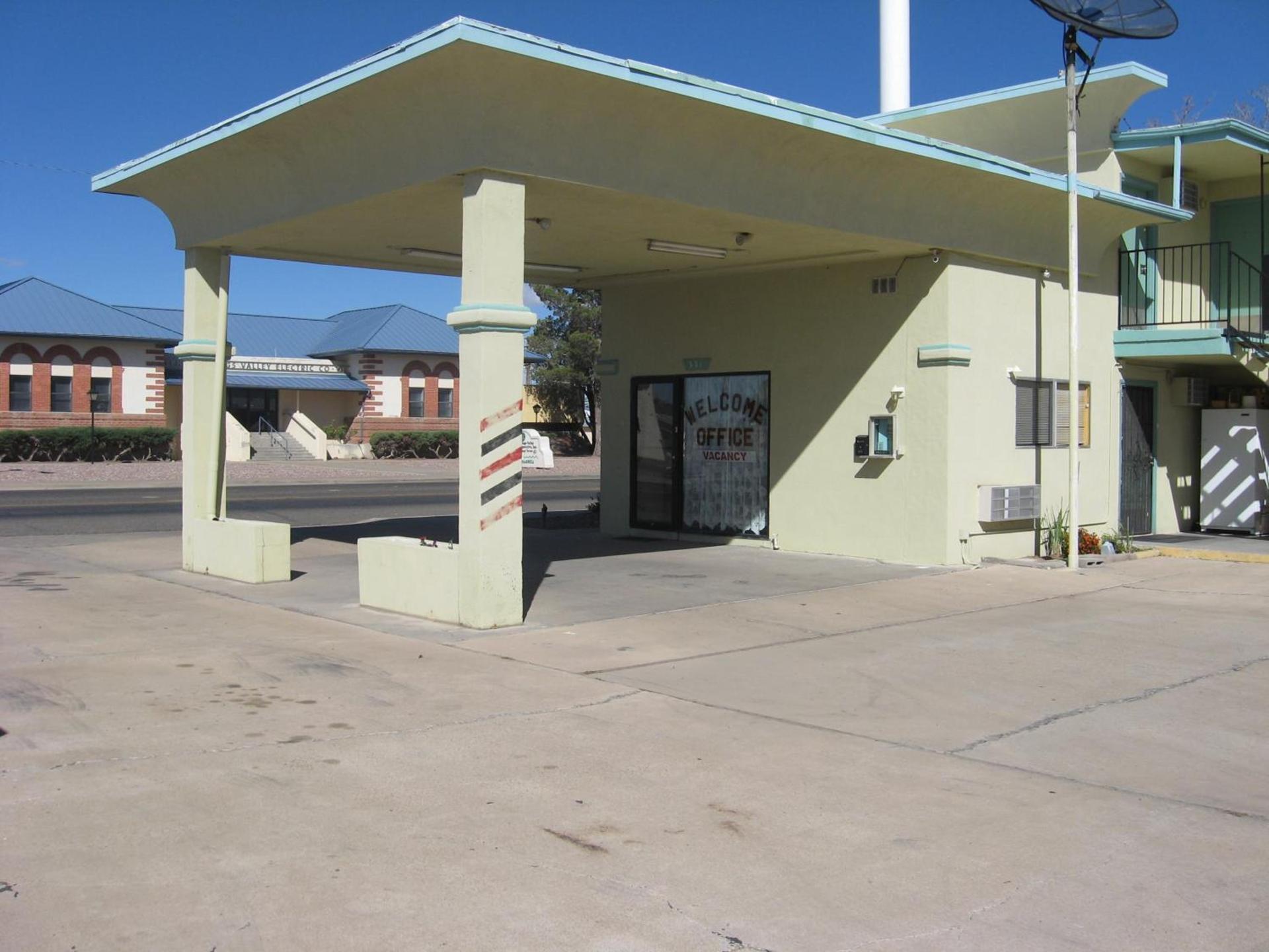 Motel 8 Willcox photo 8