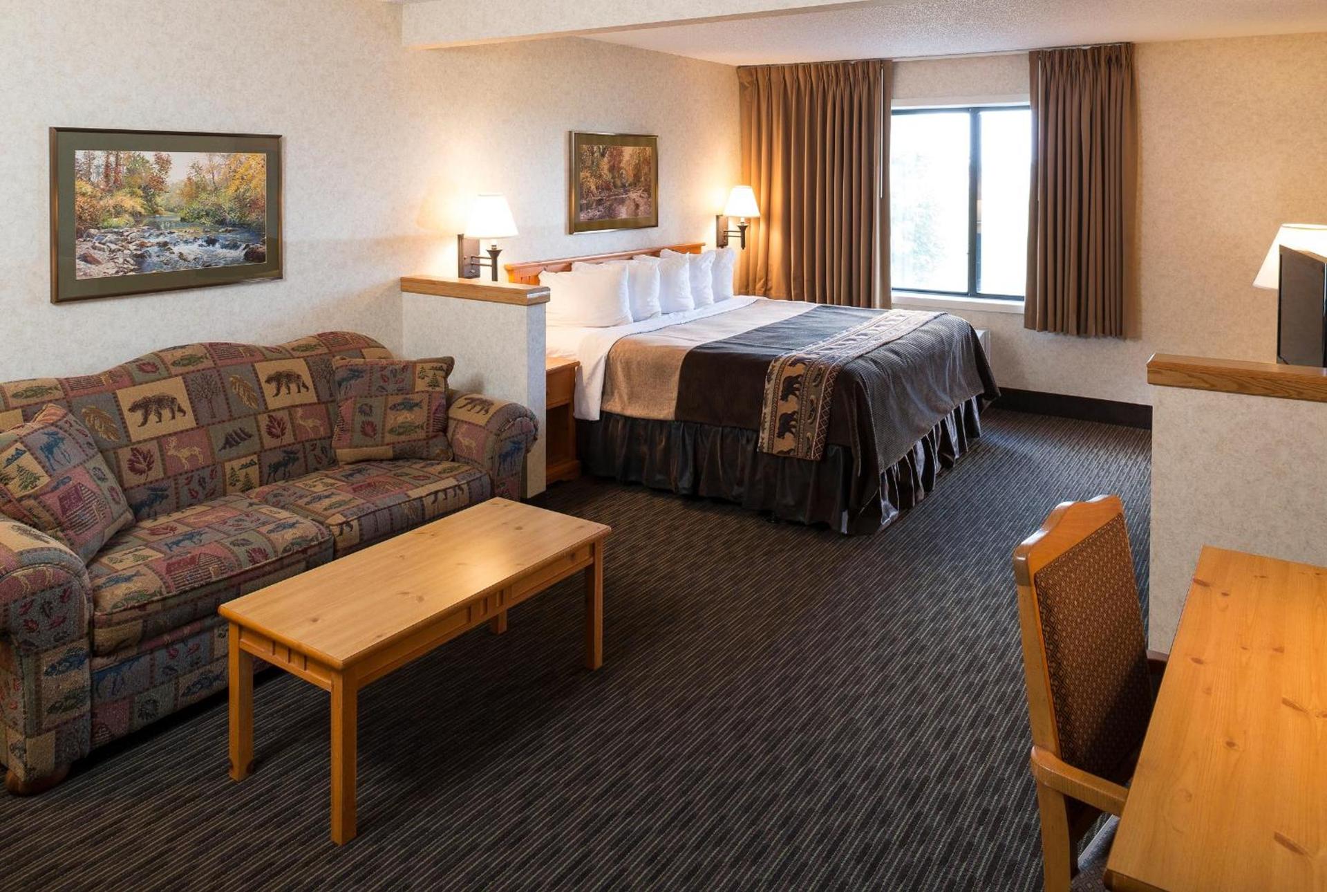 Kelly Inn and Suites Mitchell photo 13