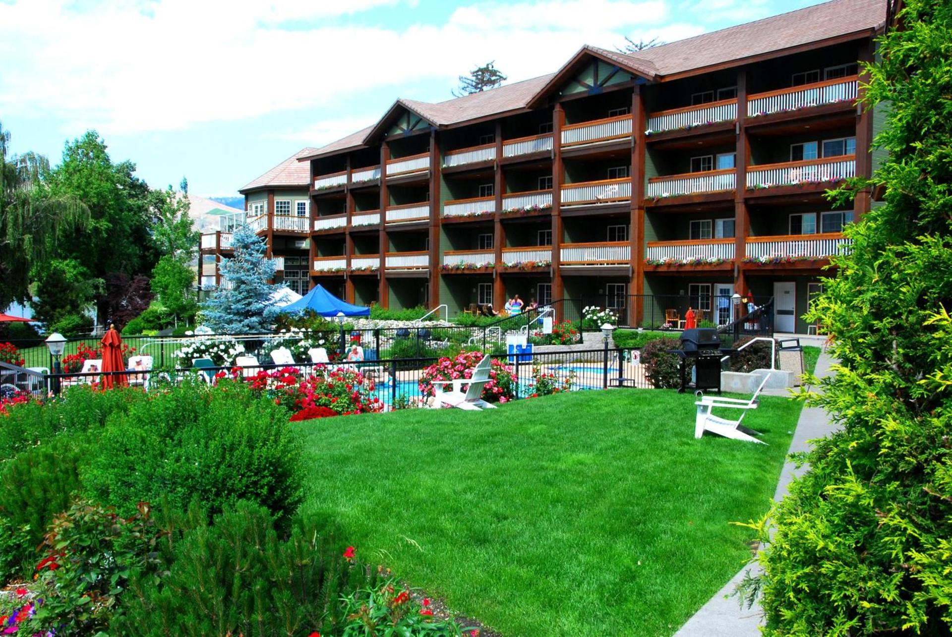 Lakeside Lodge and Suites photo 39