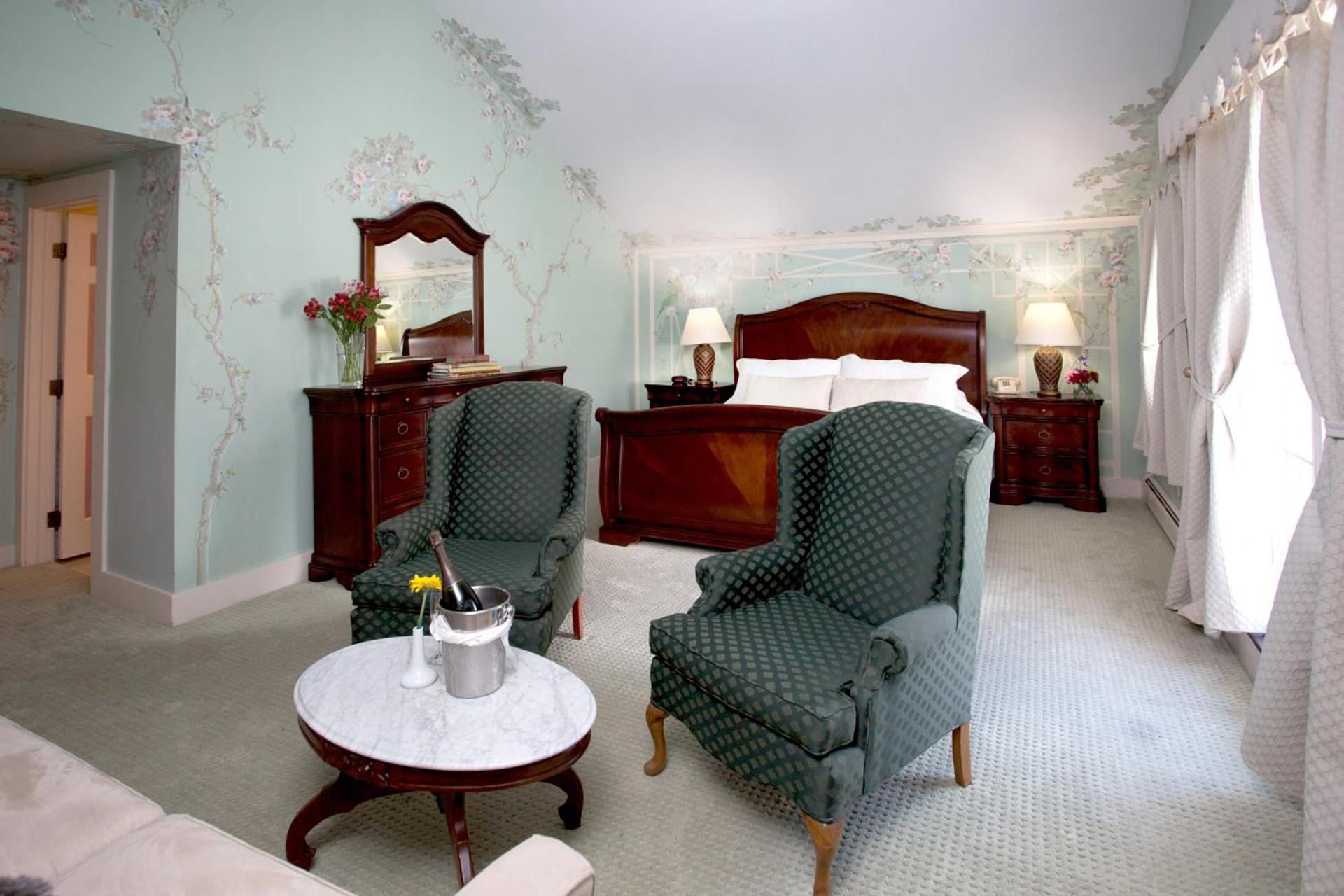 Queen Anne Inn photo 23