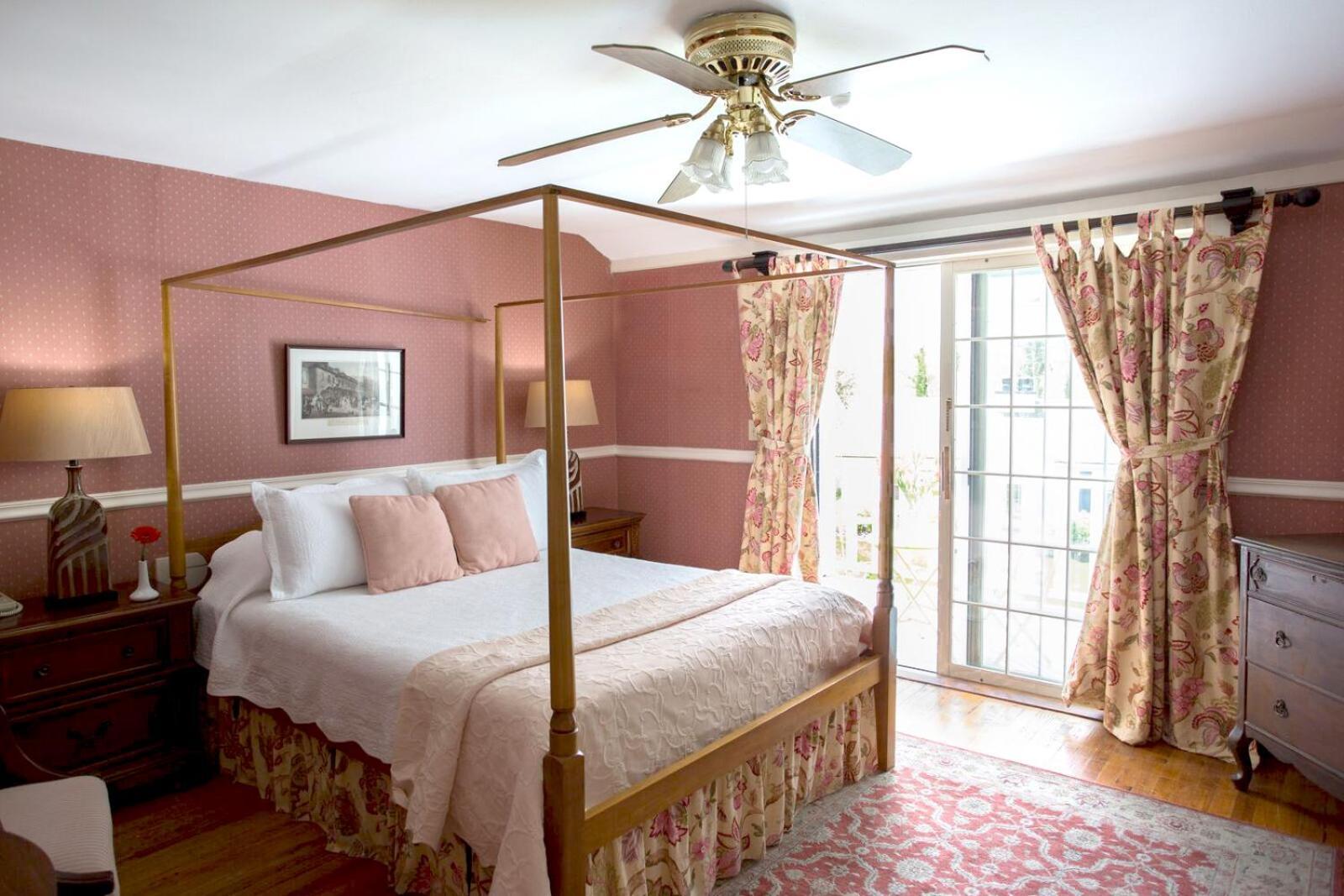 Queen Anne Inn photo 24