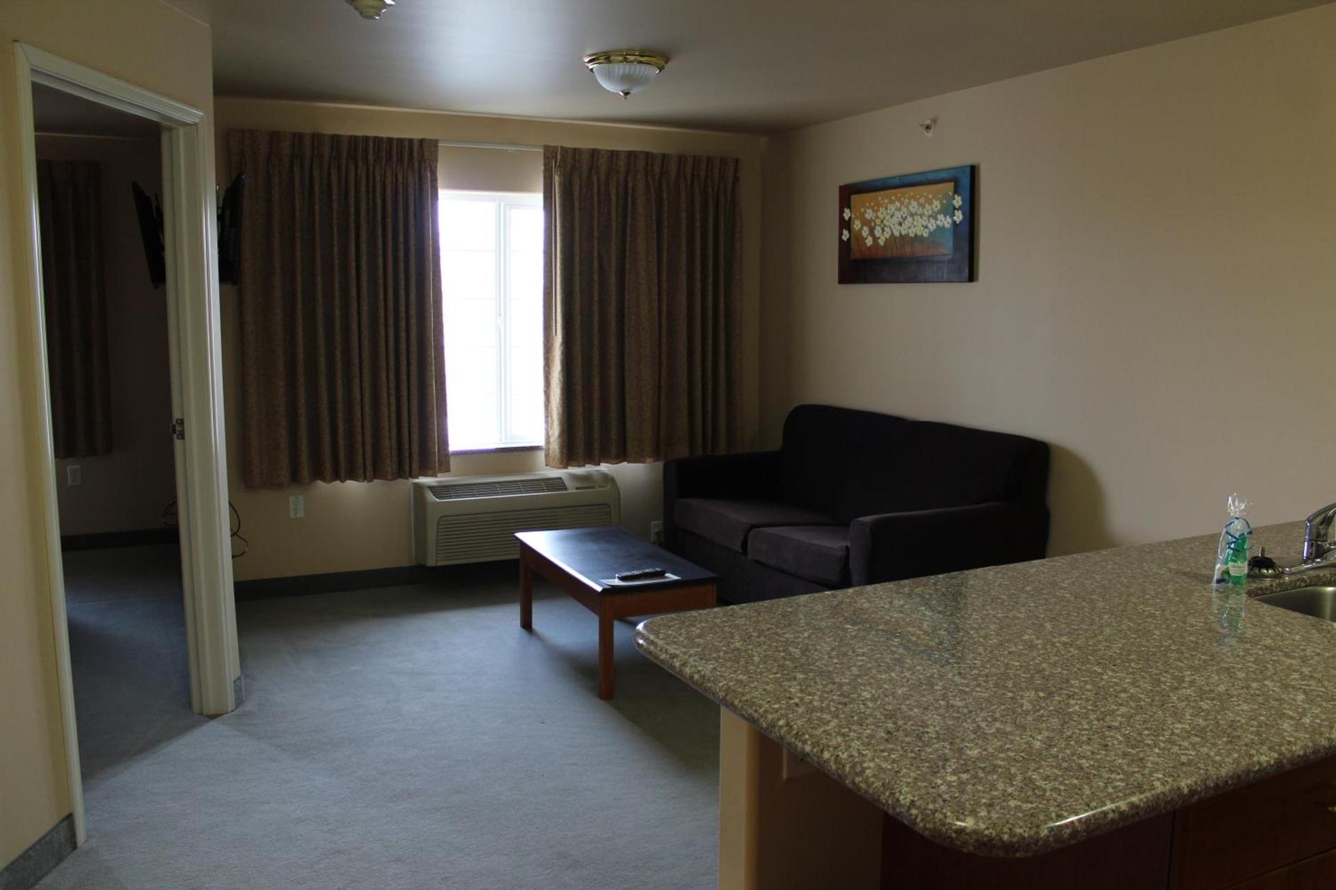 Grand View Inn & Suites photo 14