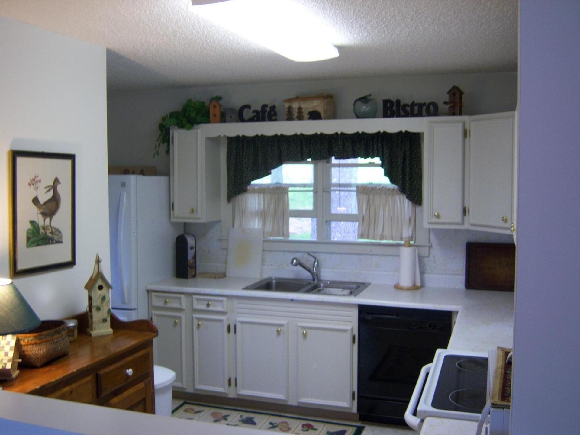 High Tide Inn on the Ocean, Motel and Cottages photo 54