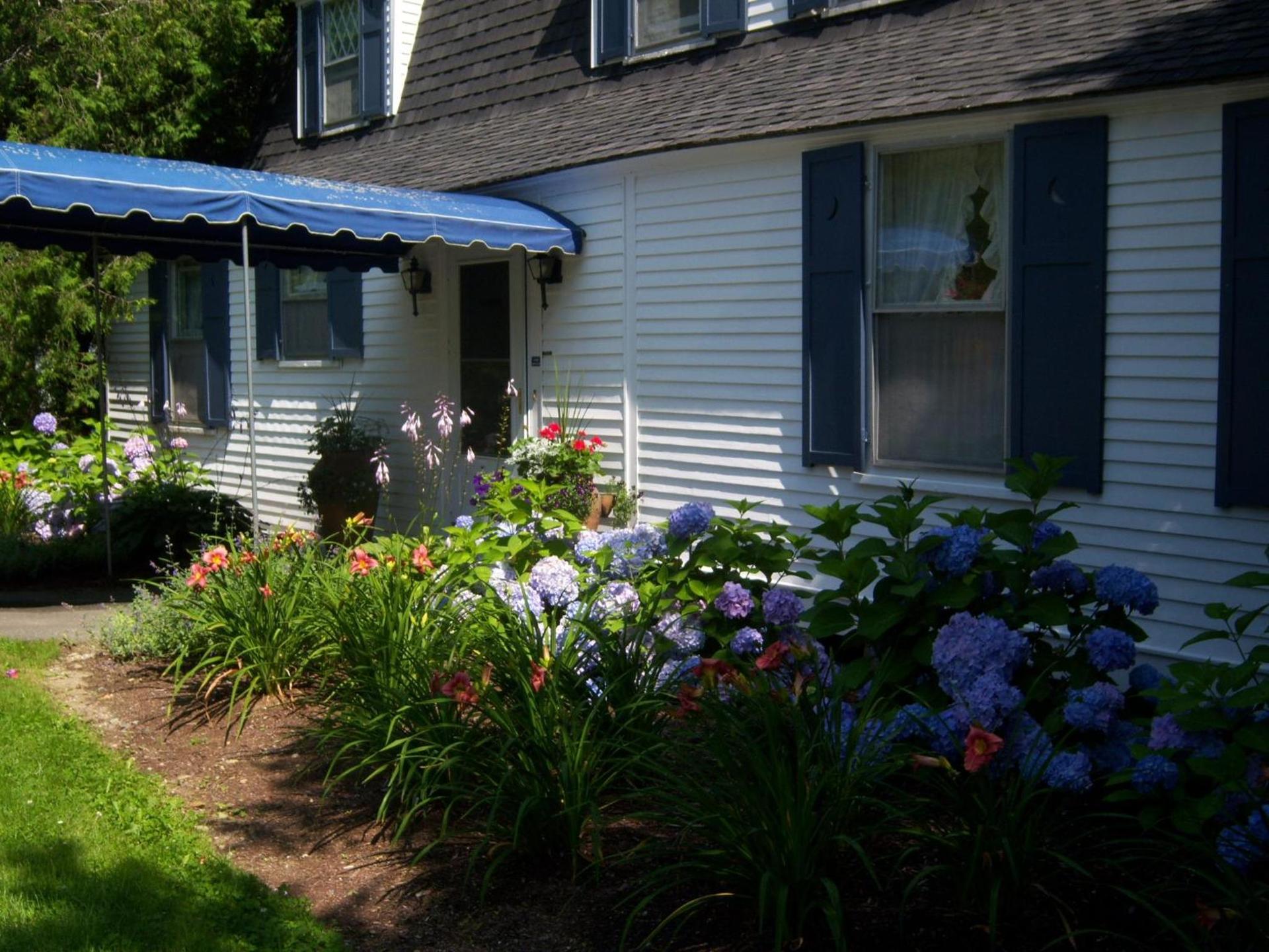 High Tide Inn on the Ocean, Motel and Cottages photo 50