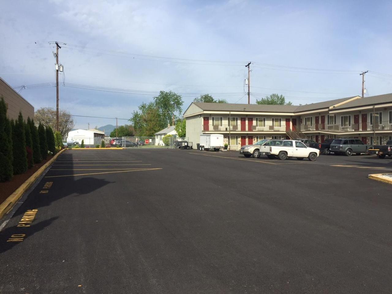 Pine Tree inn photo 2