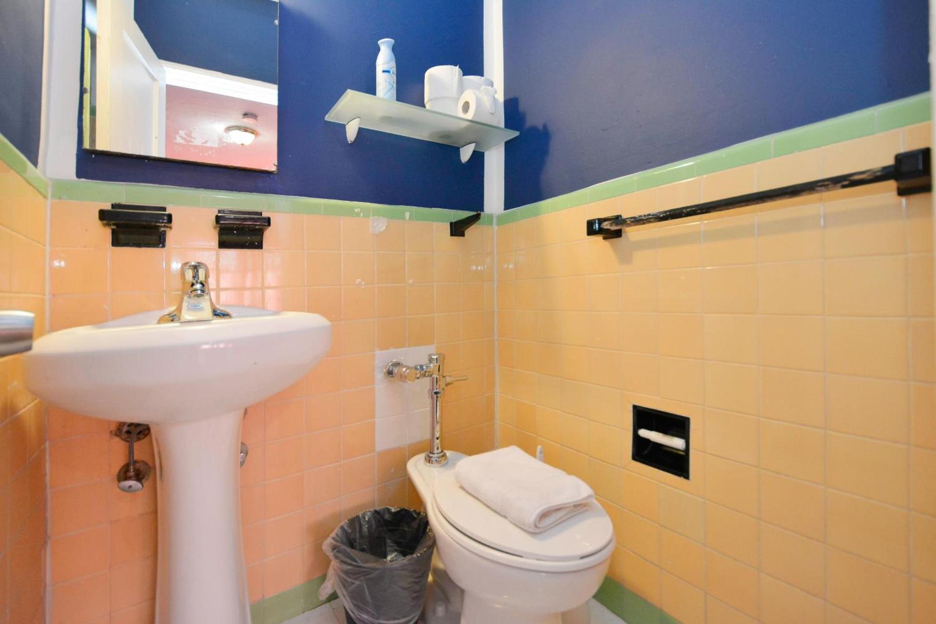 South Beach Rooms and Hostel photo 61