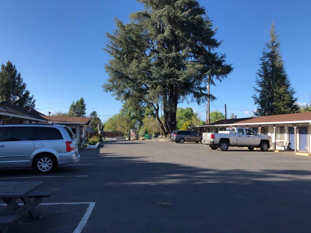 Kelseyville Motel photo 16