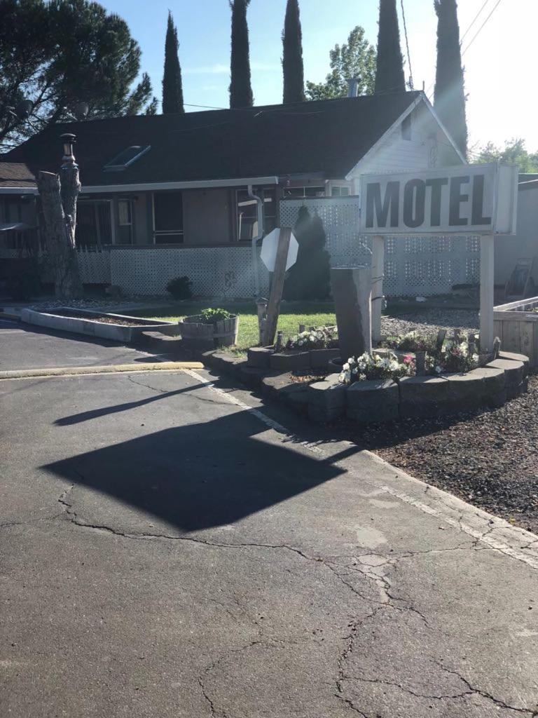 Kelseyville Motel photo 18