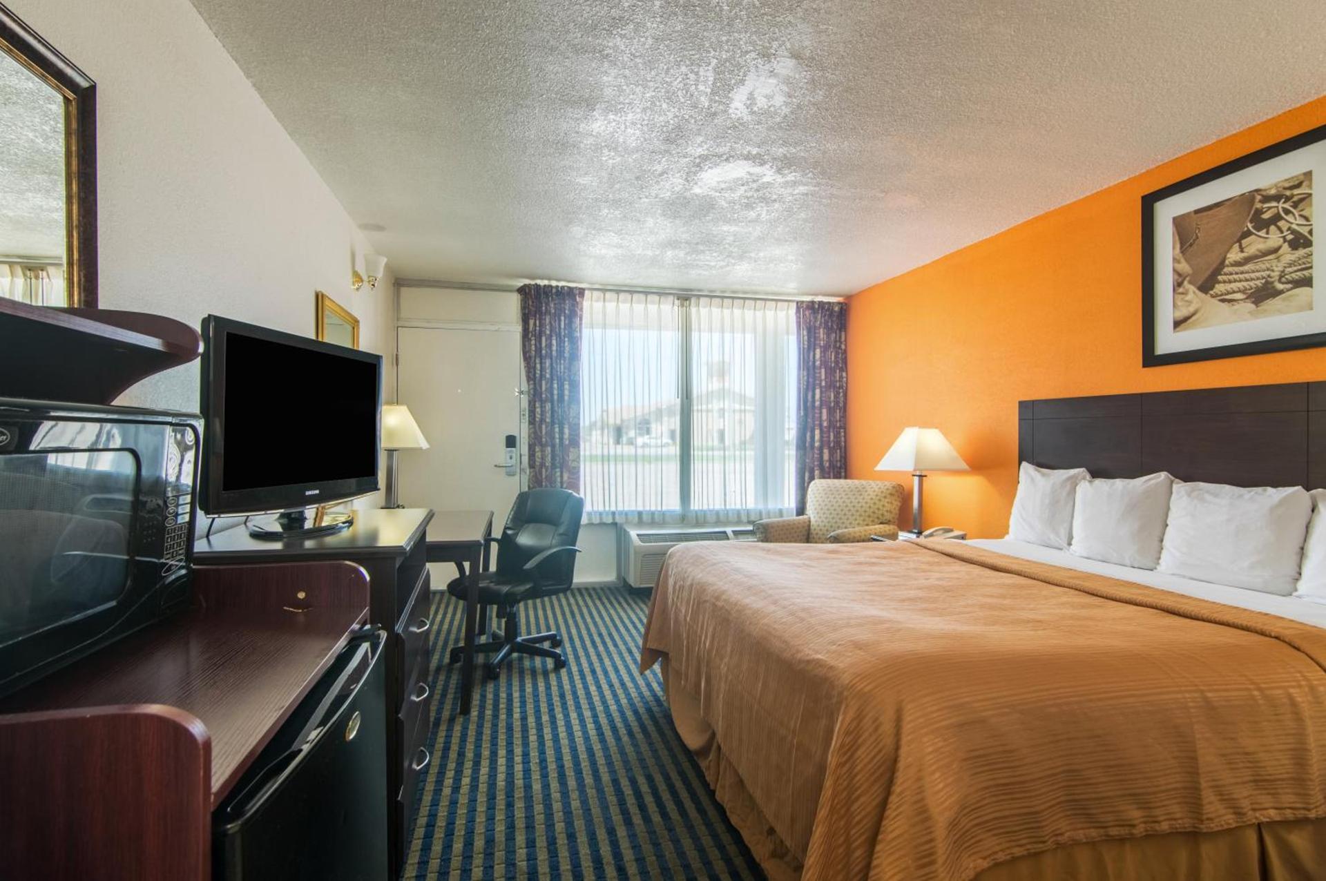 Motel 6-Liberal, KS photo 55