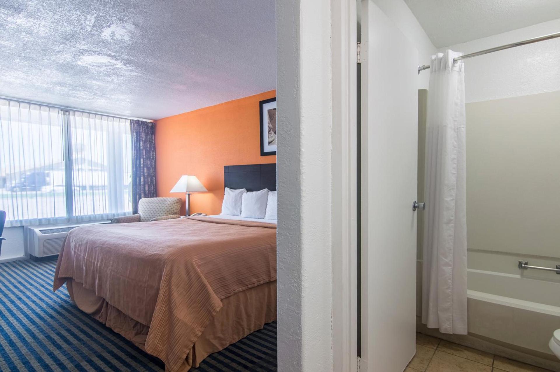 Motel 6-Liberal, KS photo 56