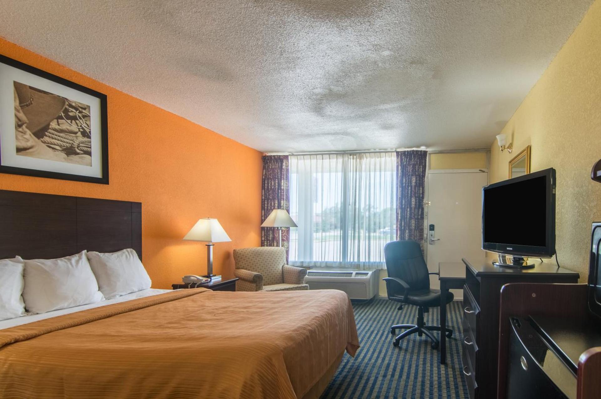 Motel 6-Liberal, KS photo 60