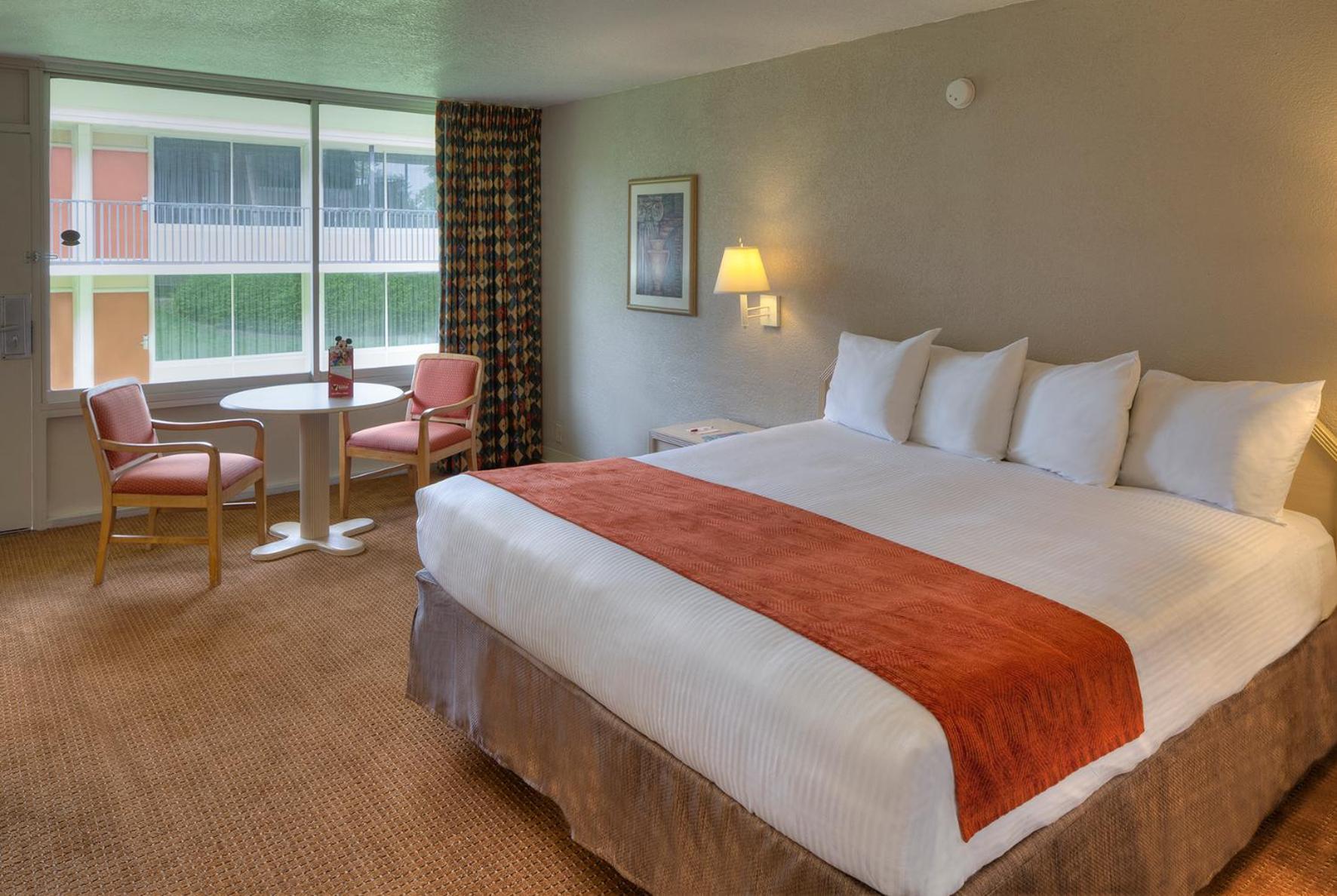 Ramada by Wyndham Kissimmee Gateway - Free Theme Park Shuttle photo 91