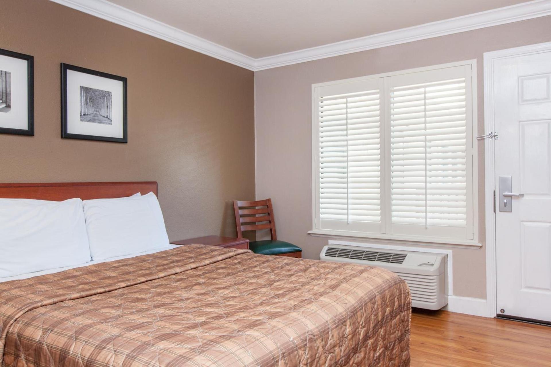 Days Inn by Wyndham San Francisco S/Oyster Point Airport photo 15
