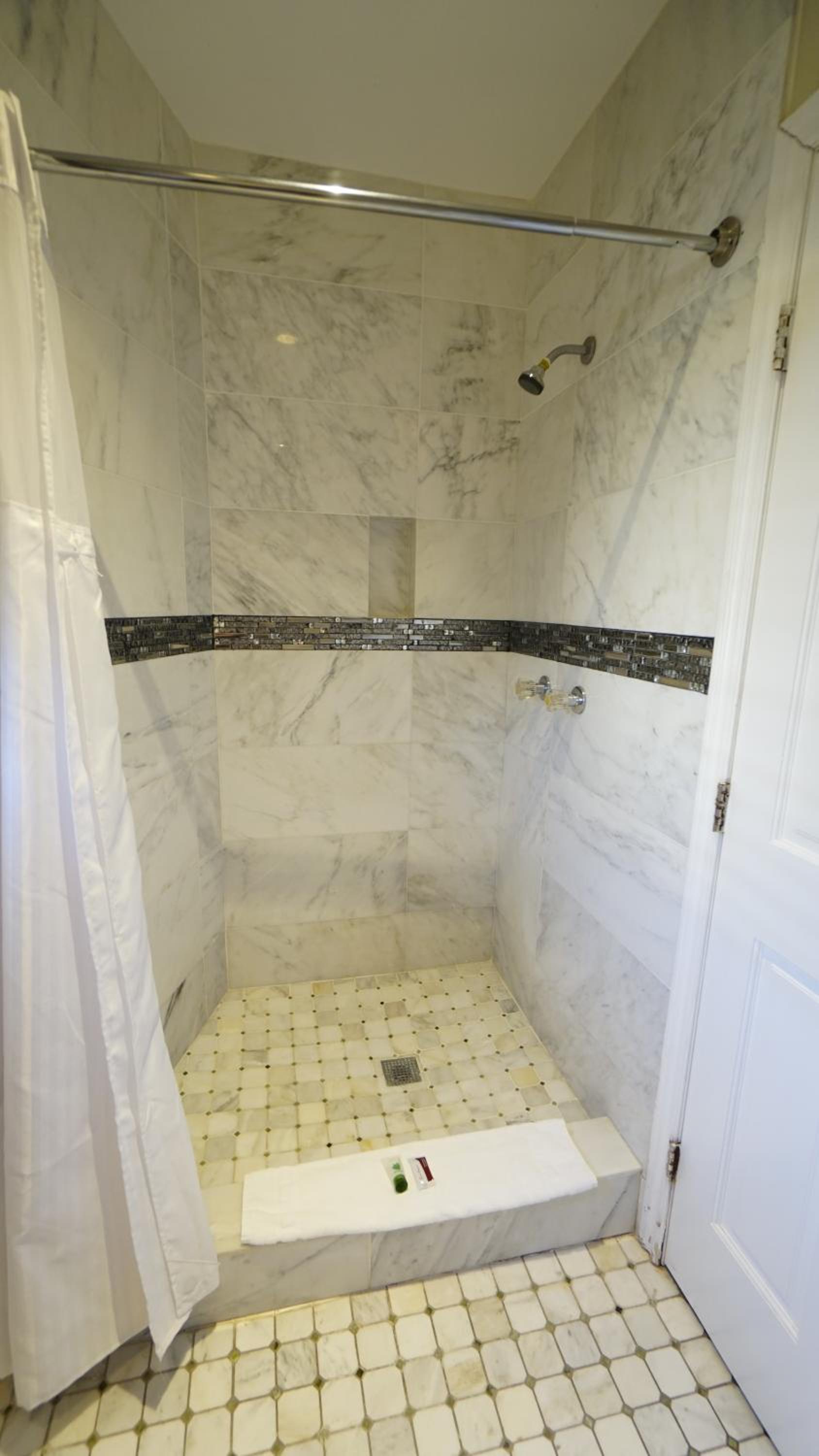 Trylon Hotel - Hollywood photo 44