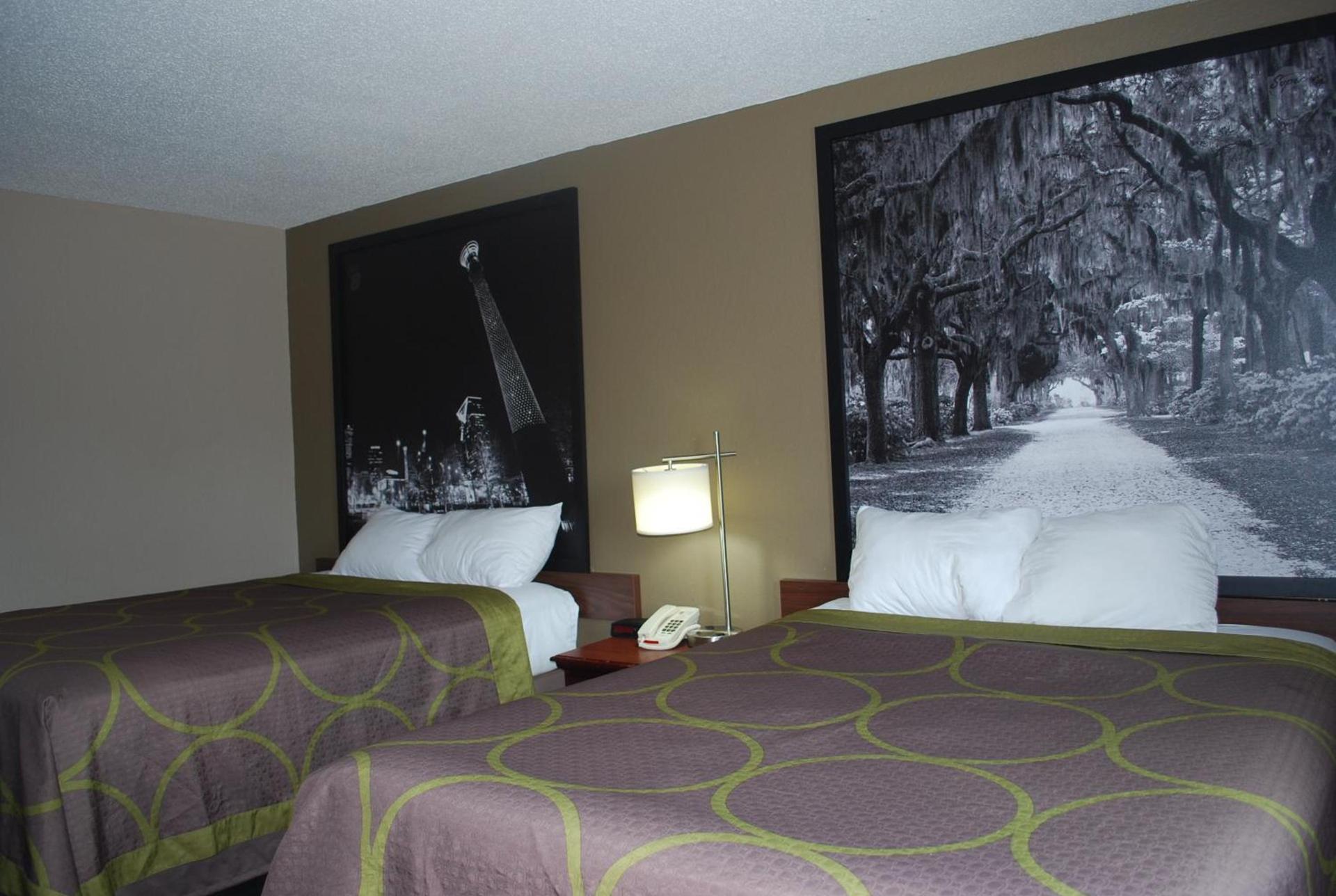 Super 8 by Wyndham Warner Robins photo 4