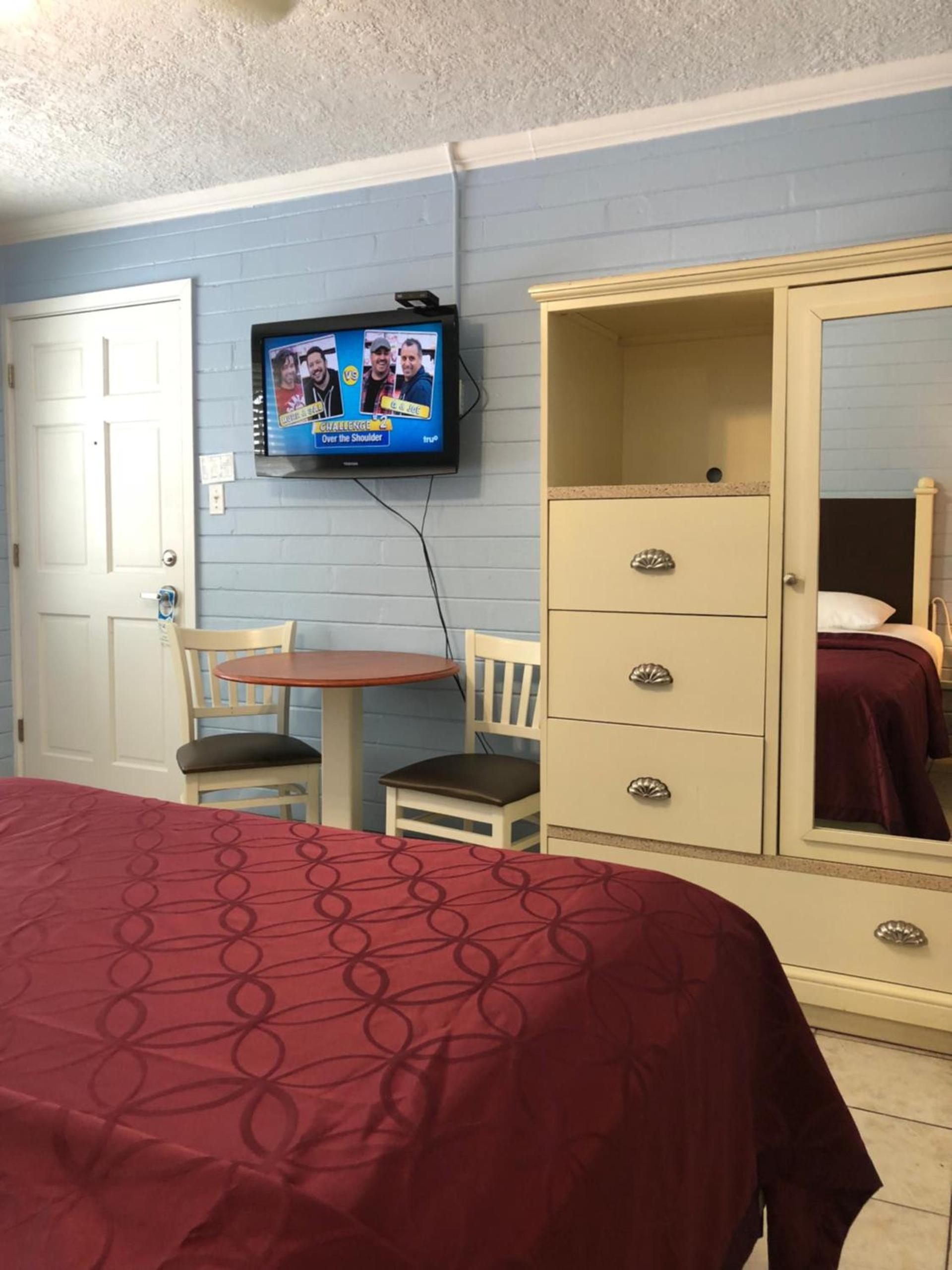 Lakeside Inn and Cafe photo 64