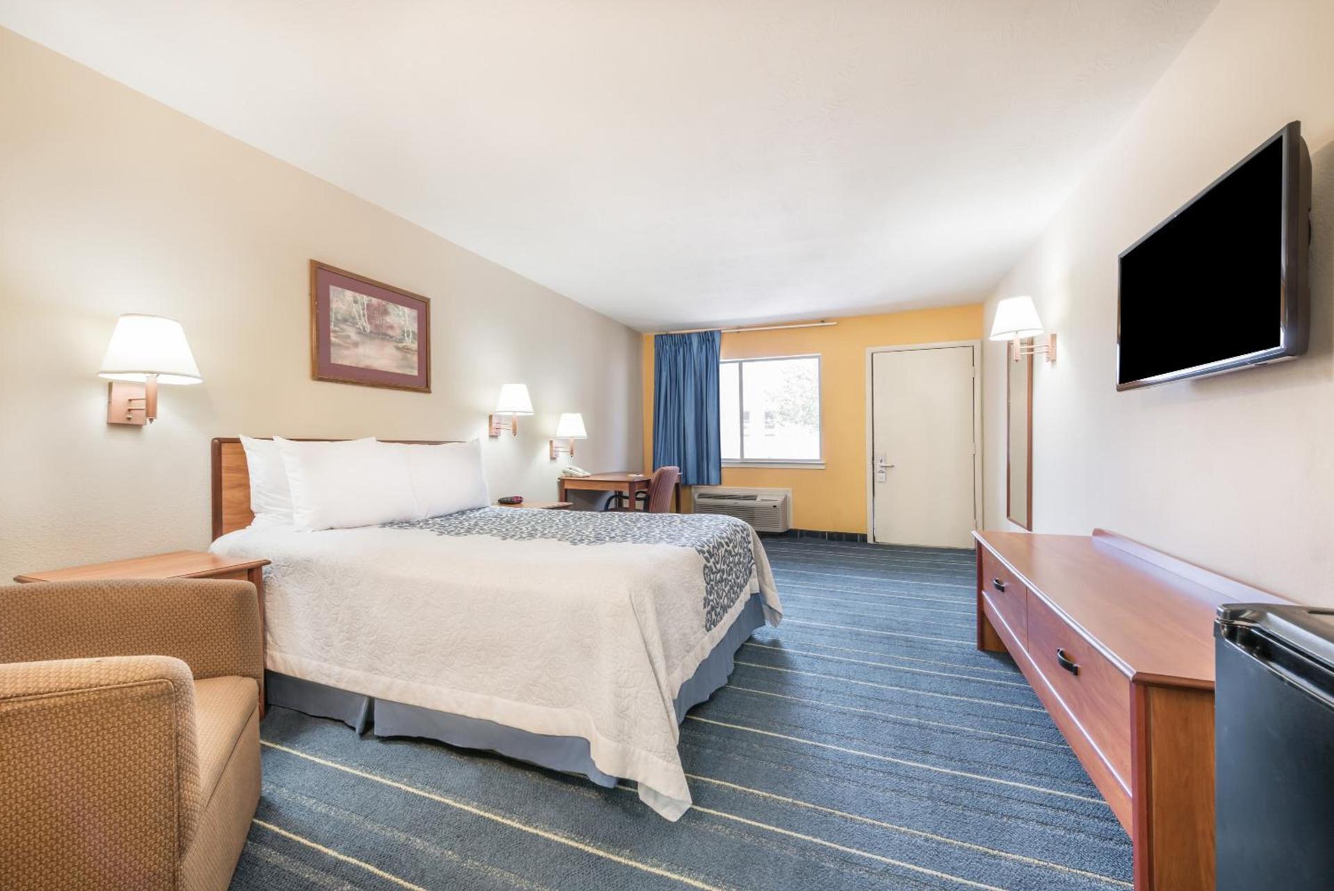 Days Inn by Wyndham Bryan College Station photo 14