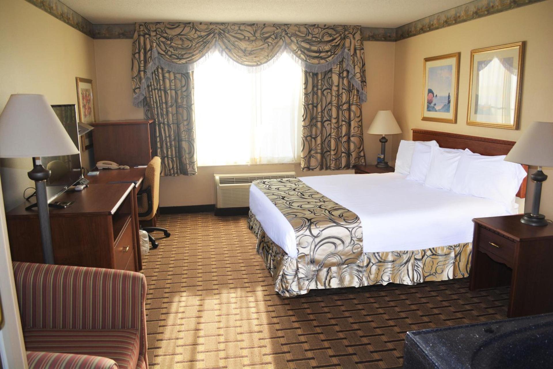 Baymont by Wyndham Waterford/Burlington WI photo 27