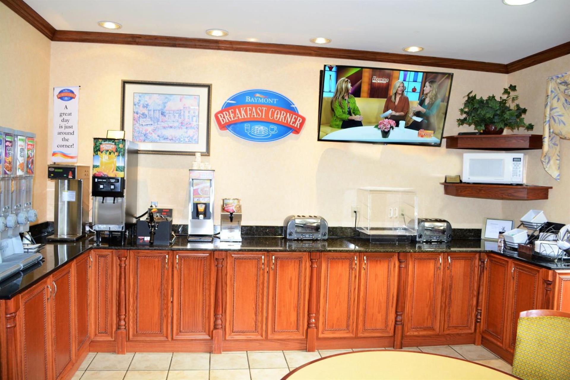 Baymont by Wyndham Waterford/Burlington WI photo 10