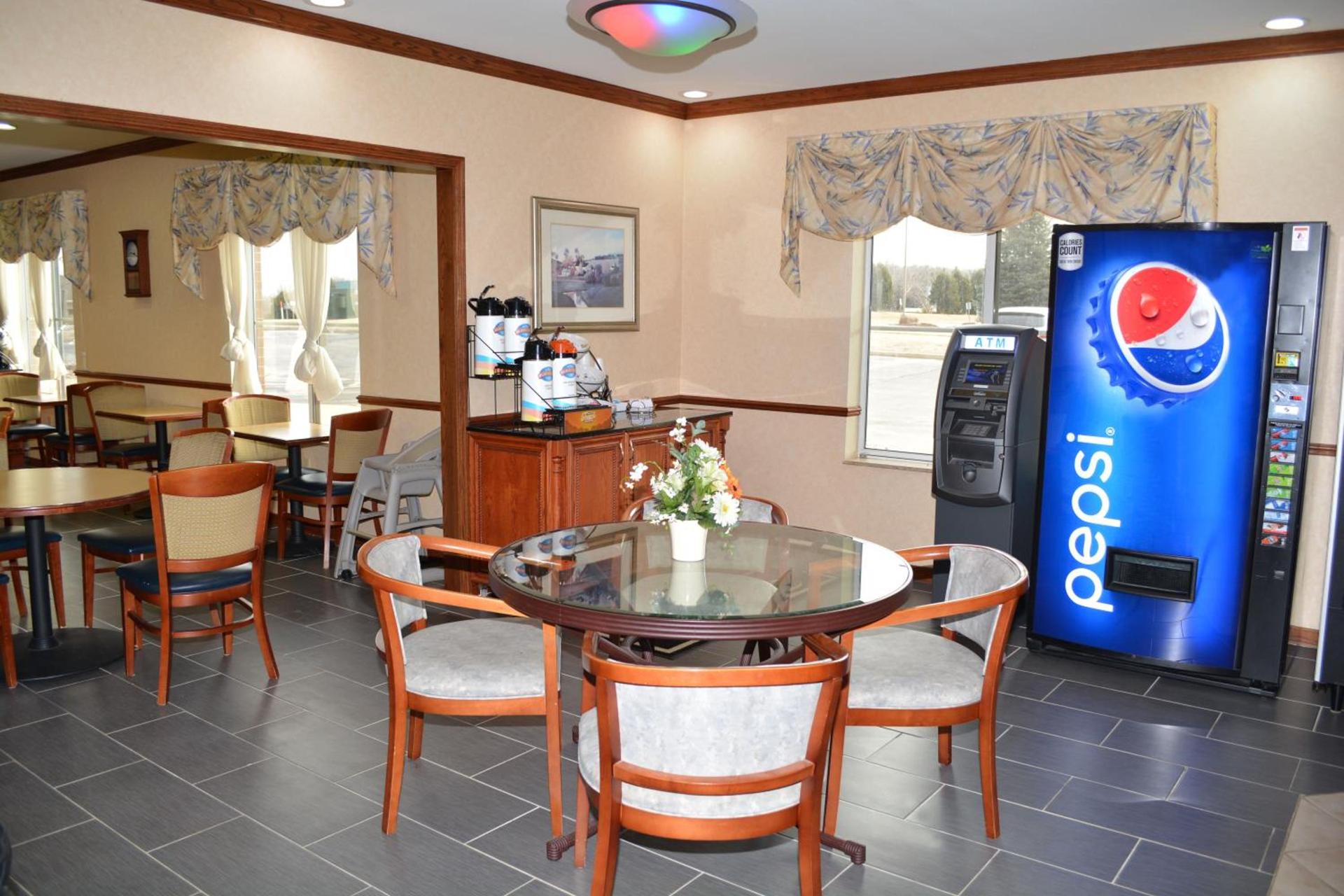 Baymont by Wyndham Waterford/Burlington WI photo 6