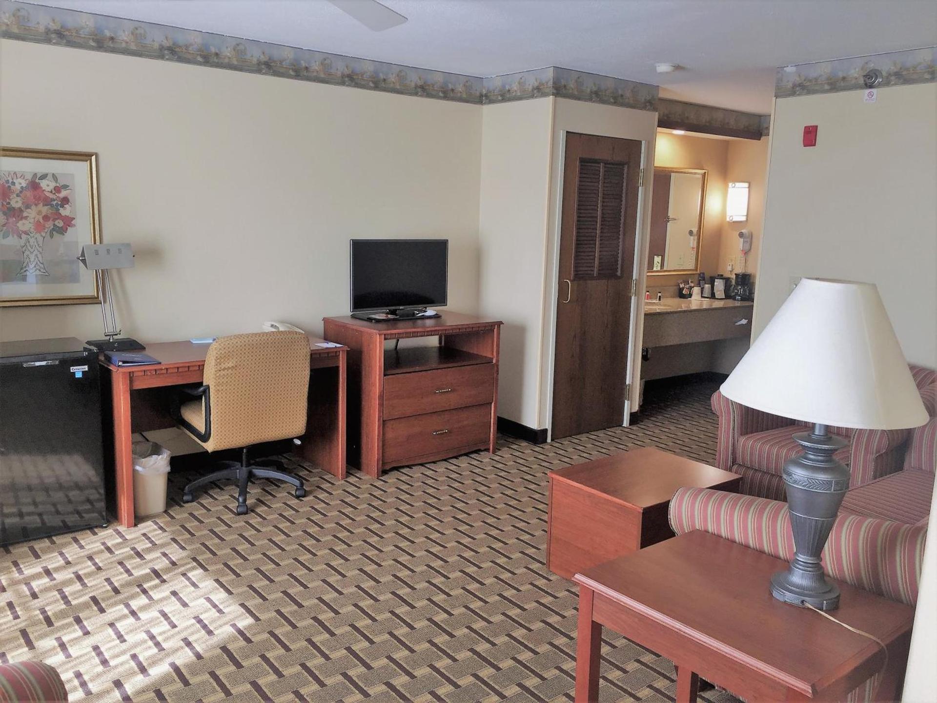 Baymont by Wyndham Waterford/Burlington WI photo 17