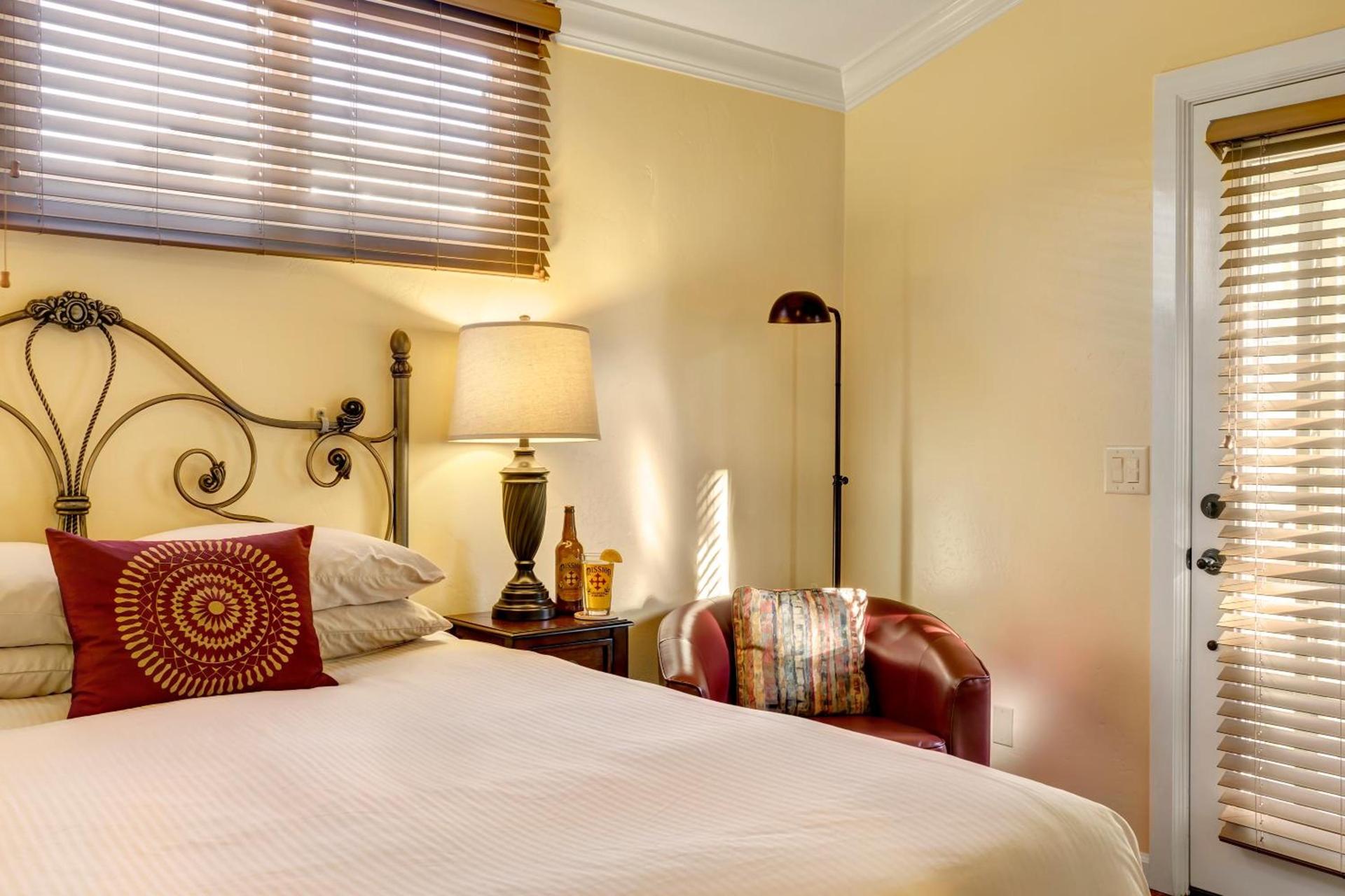 Hillcrest House Bed & Breakfast photo 26