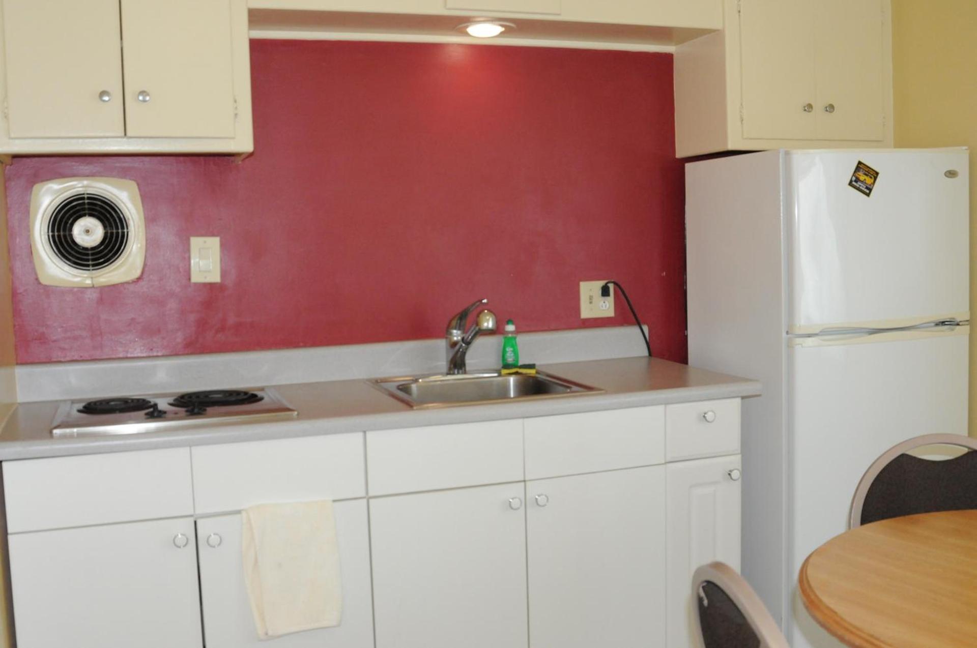 Oasis Inn and Suites photo 35