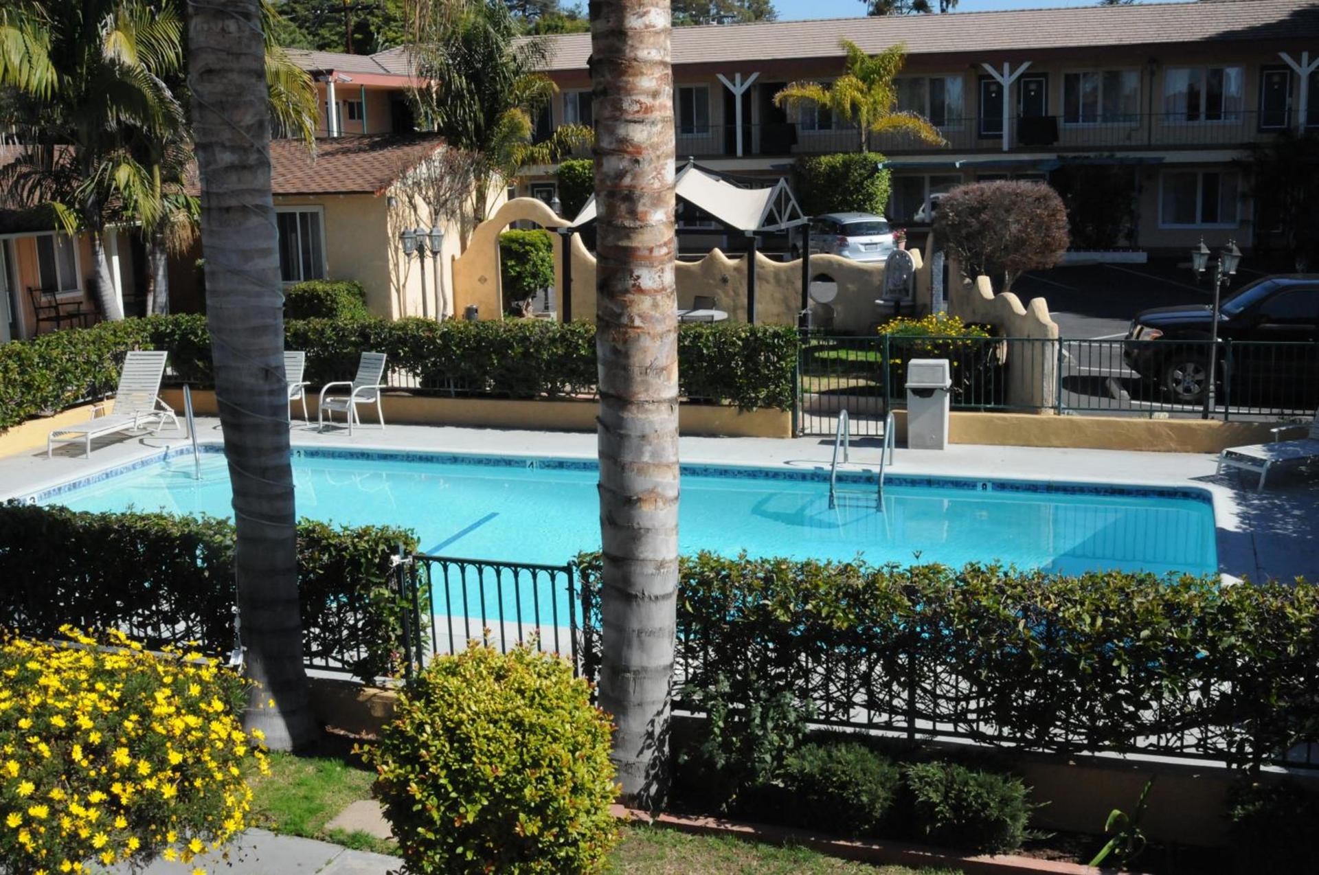 Oasis Inn and Suites photo 40