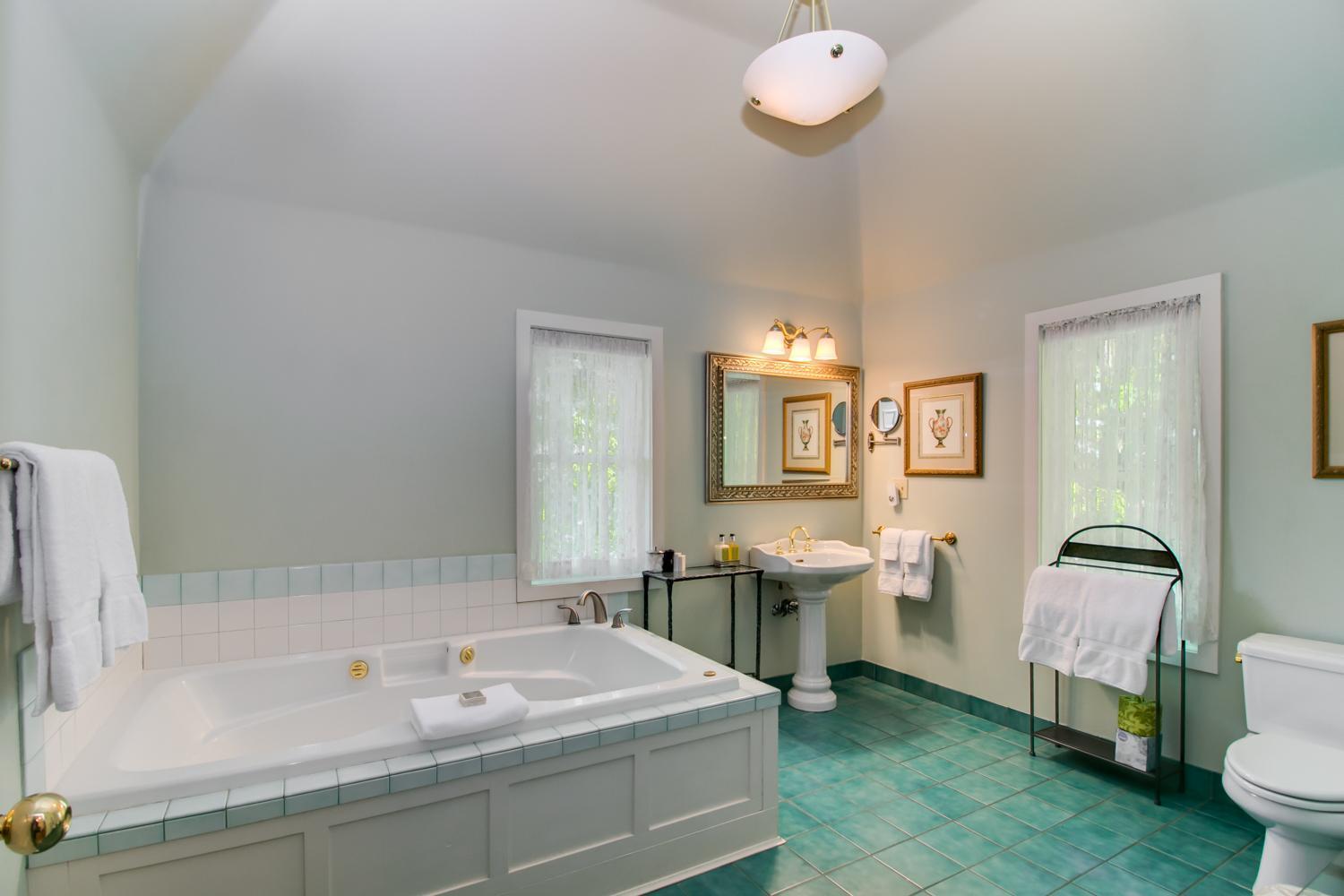 Winchester Inn photo 86