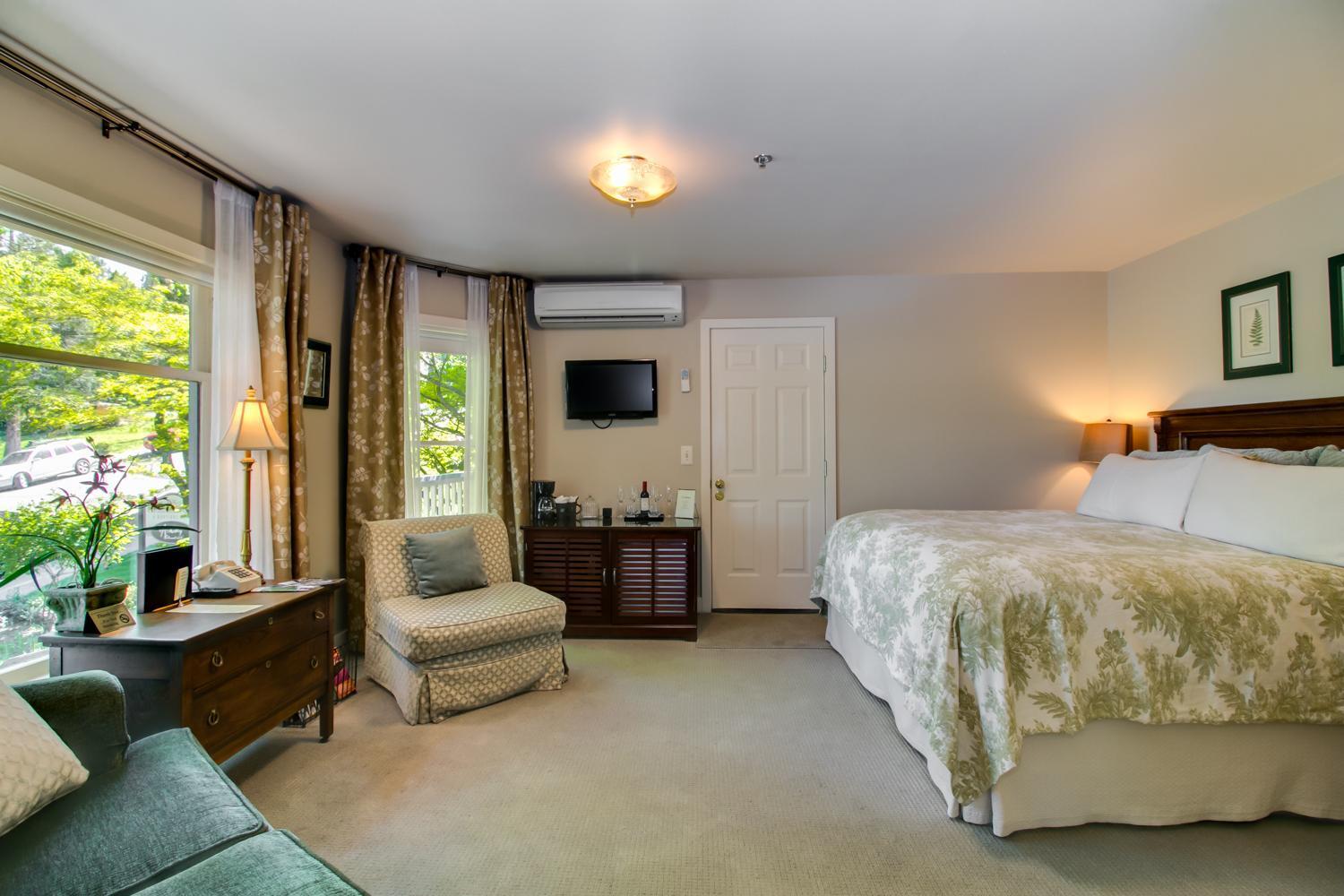 Winchester Inn photo 72