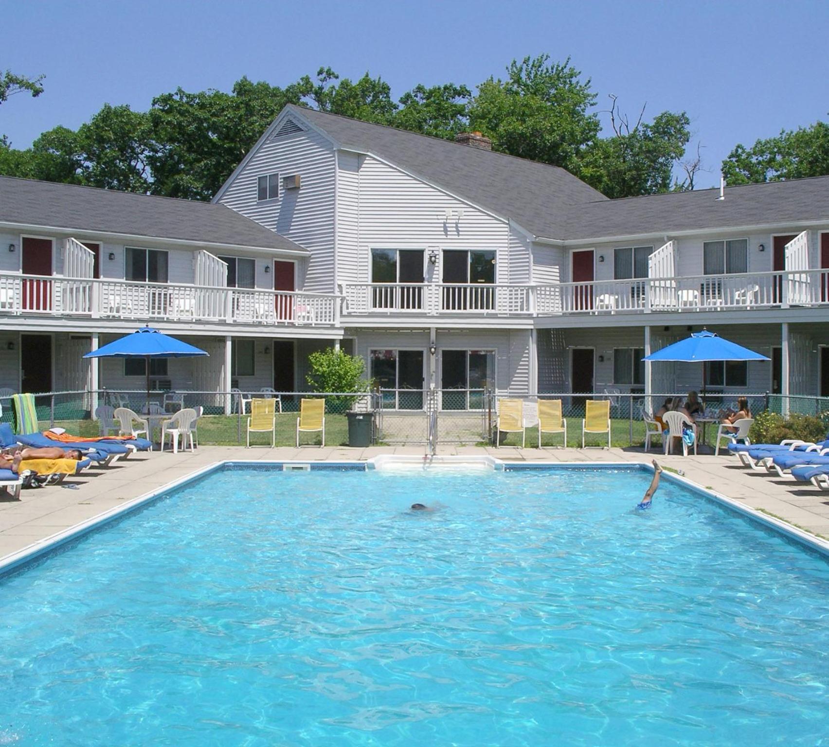 Rhumb Line Resort photo 6
