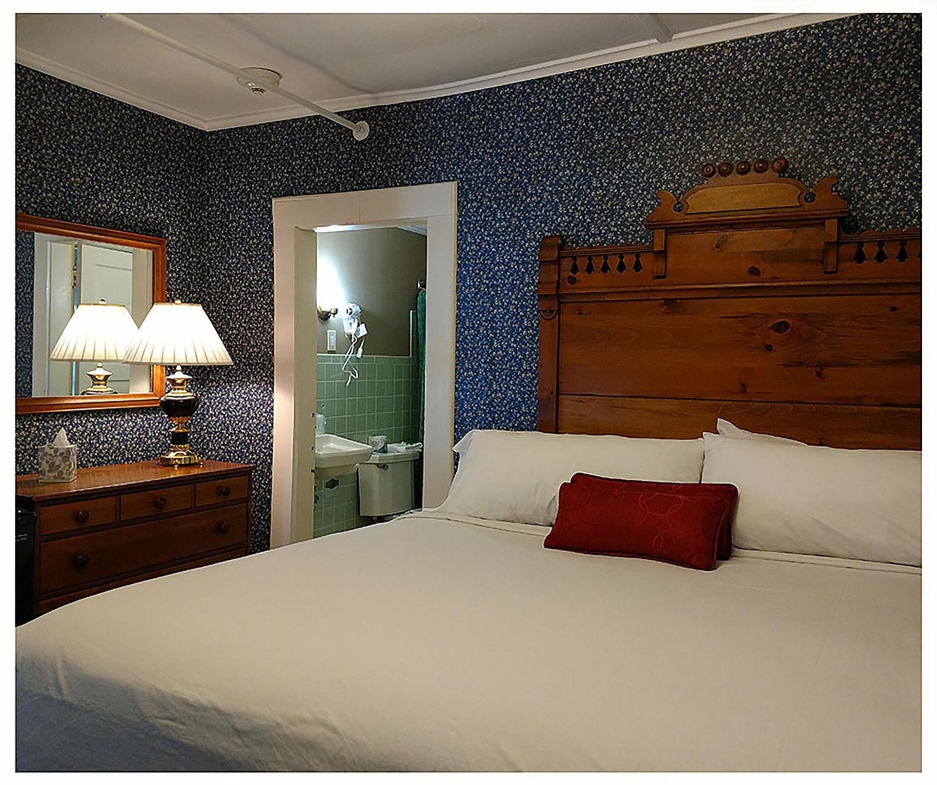 Thayers Inn photo 36