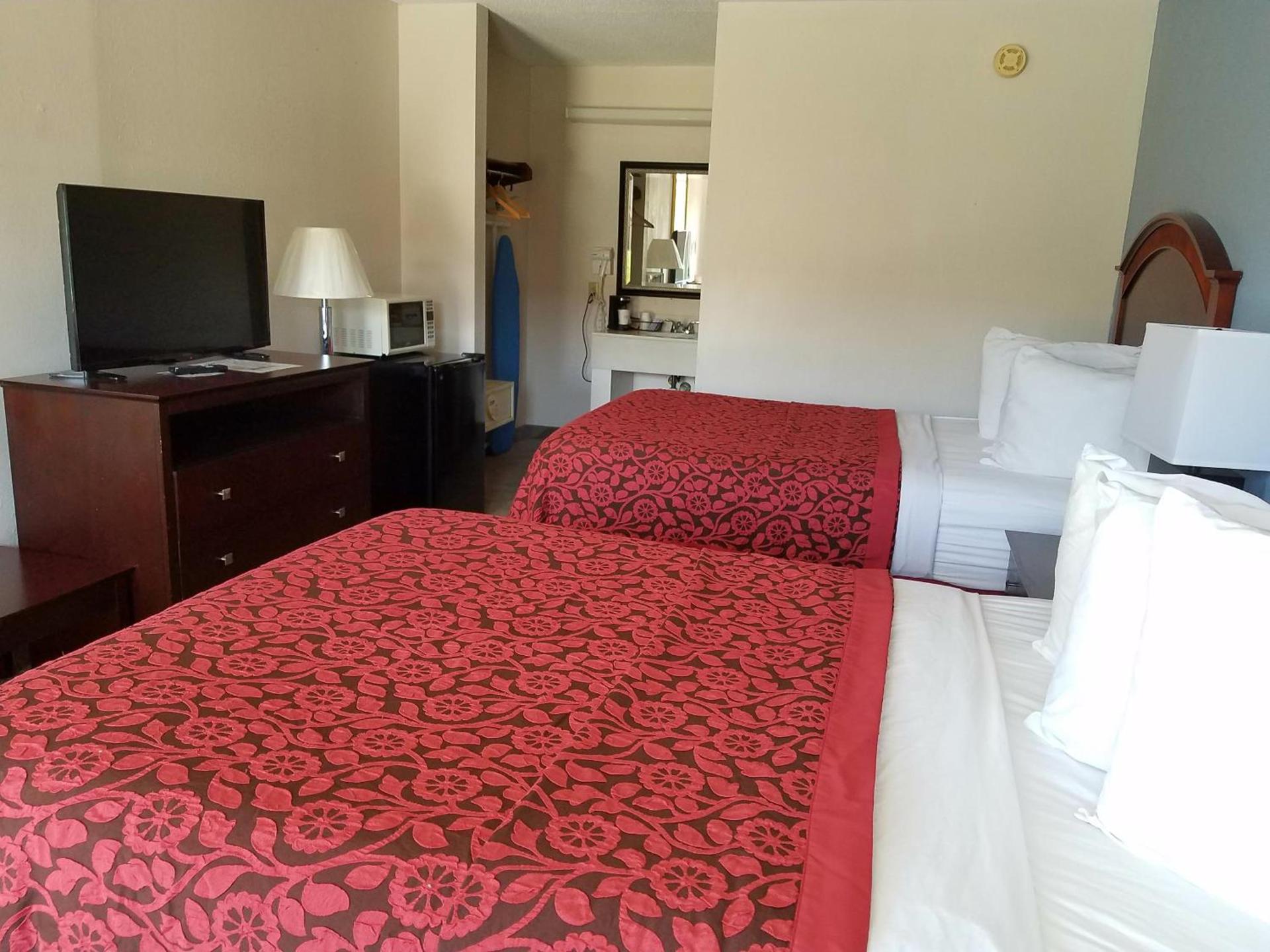 Days Inn by Wyndham Richmond photo 31