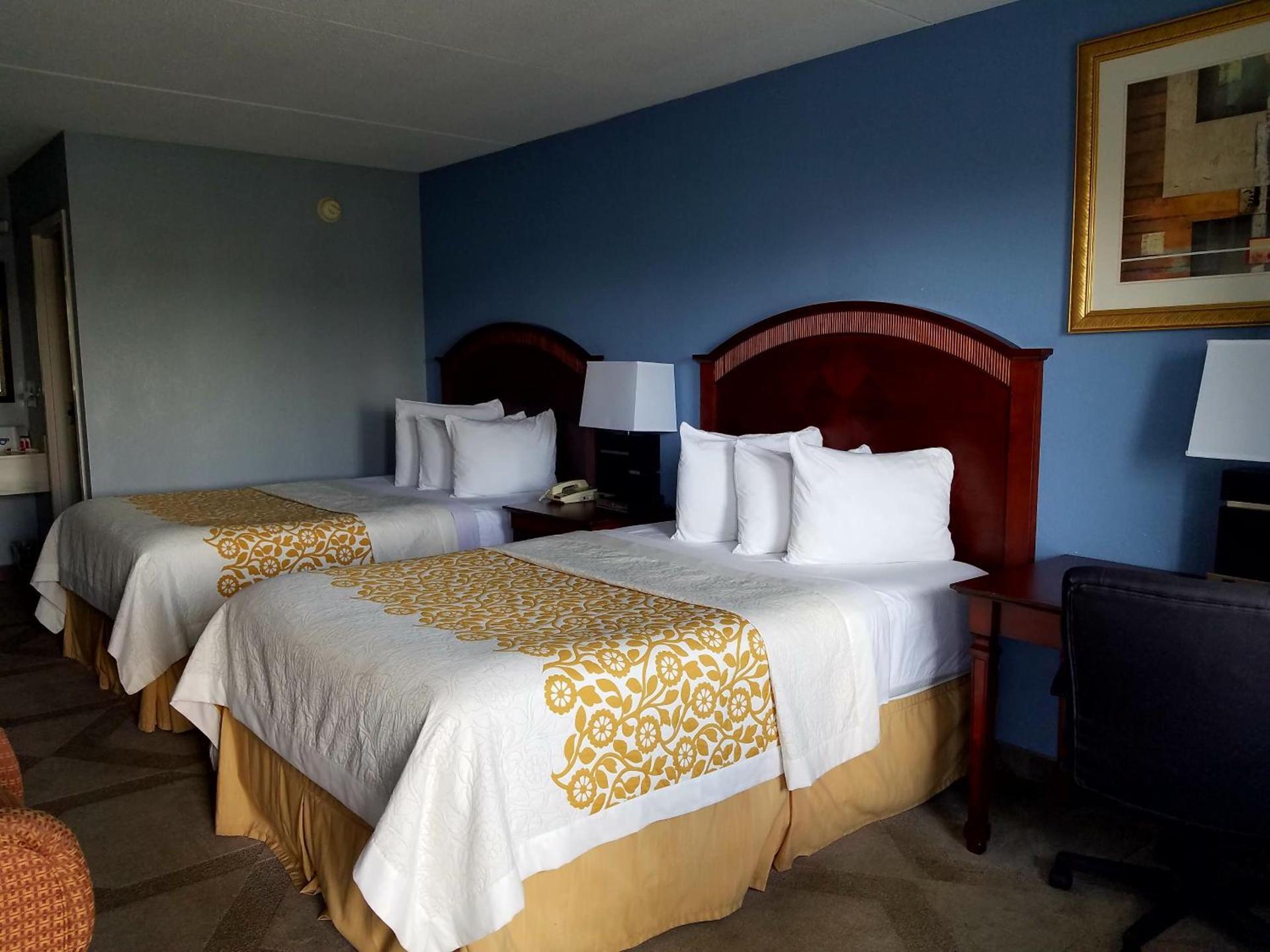 Days Inn by Wyndham Richmond photo 18