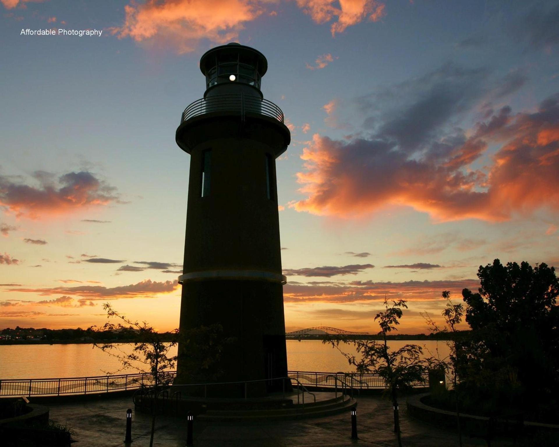 Clover Island Inn photo 14